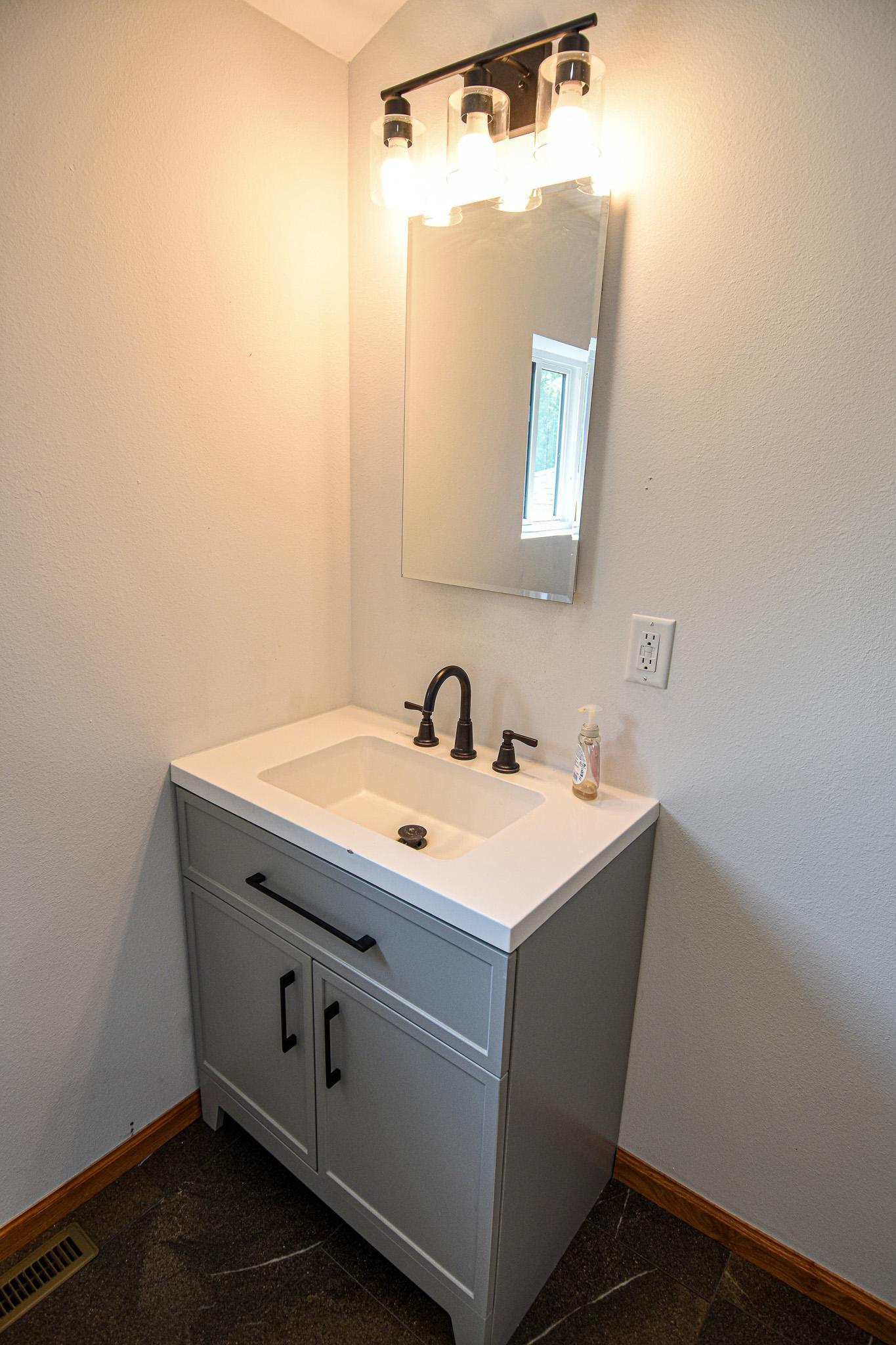101 Kittson St Property Photo 34