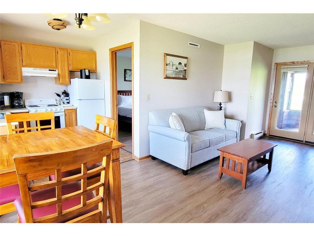 25184 Tame Fish Lake Road 570 Property Photo 3