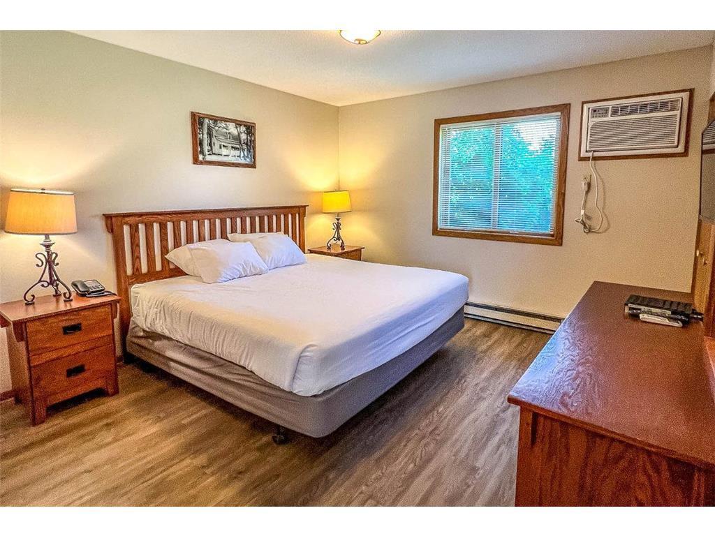 25184 Tame Fish Lake Road 570 Property Photo 5
