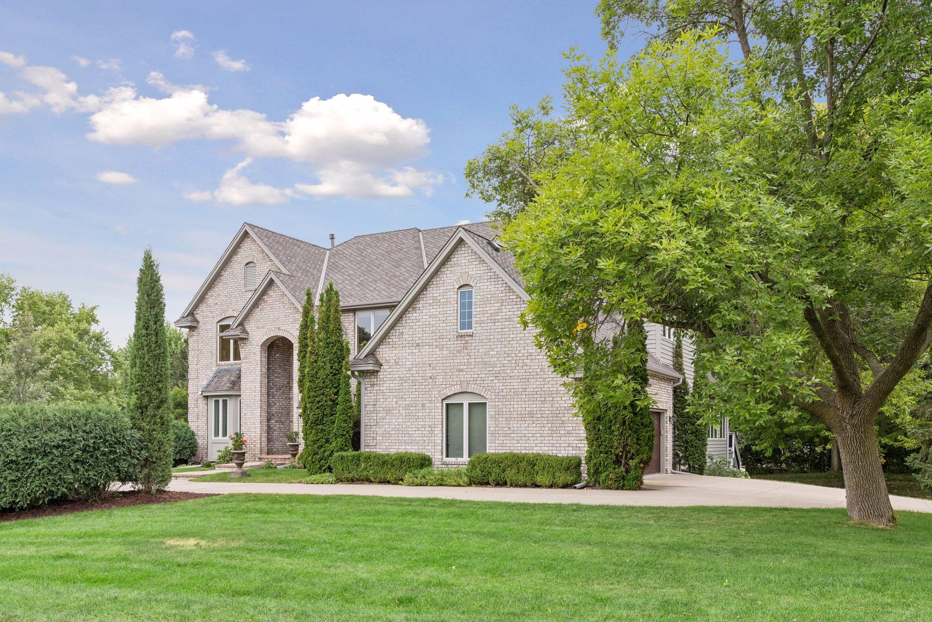16465 Eagle Ridge Drive Property Photo 4