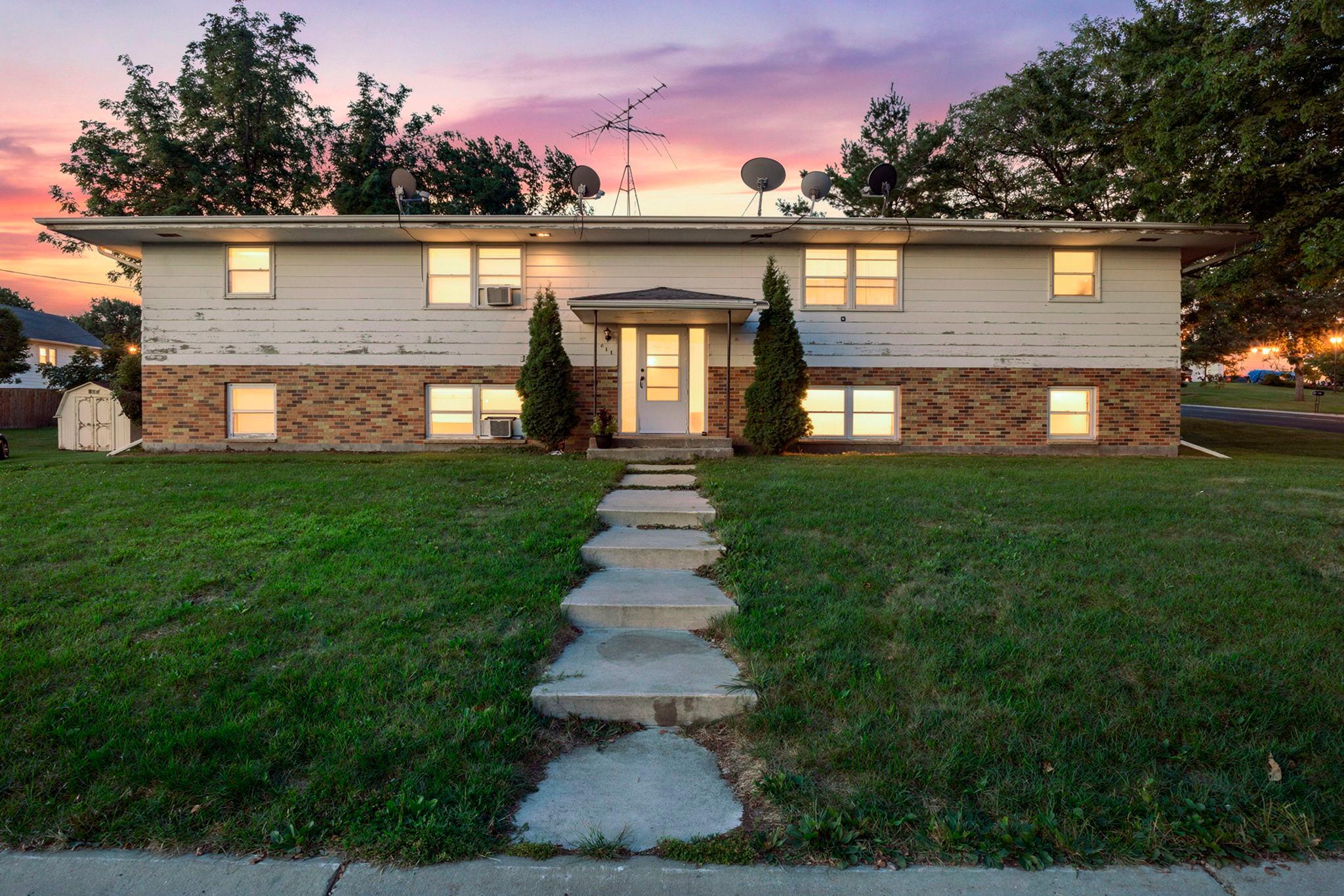 611 2nd Avenue Property Photo 1