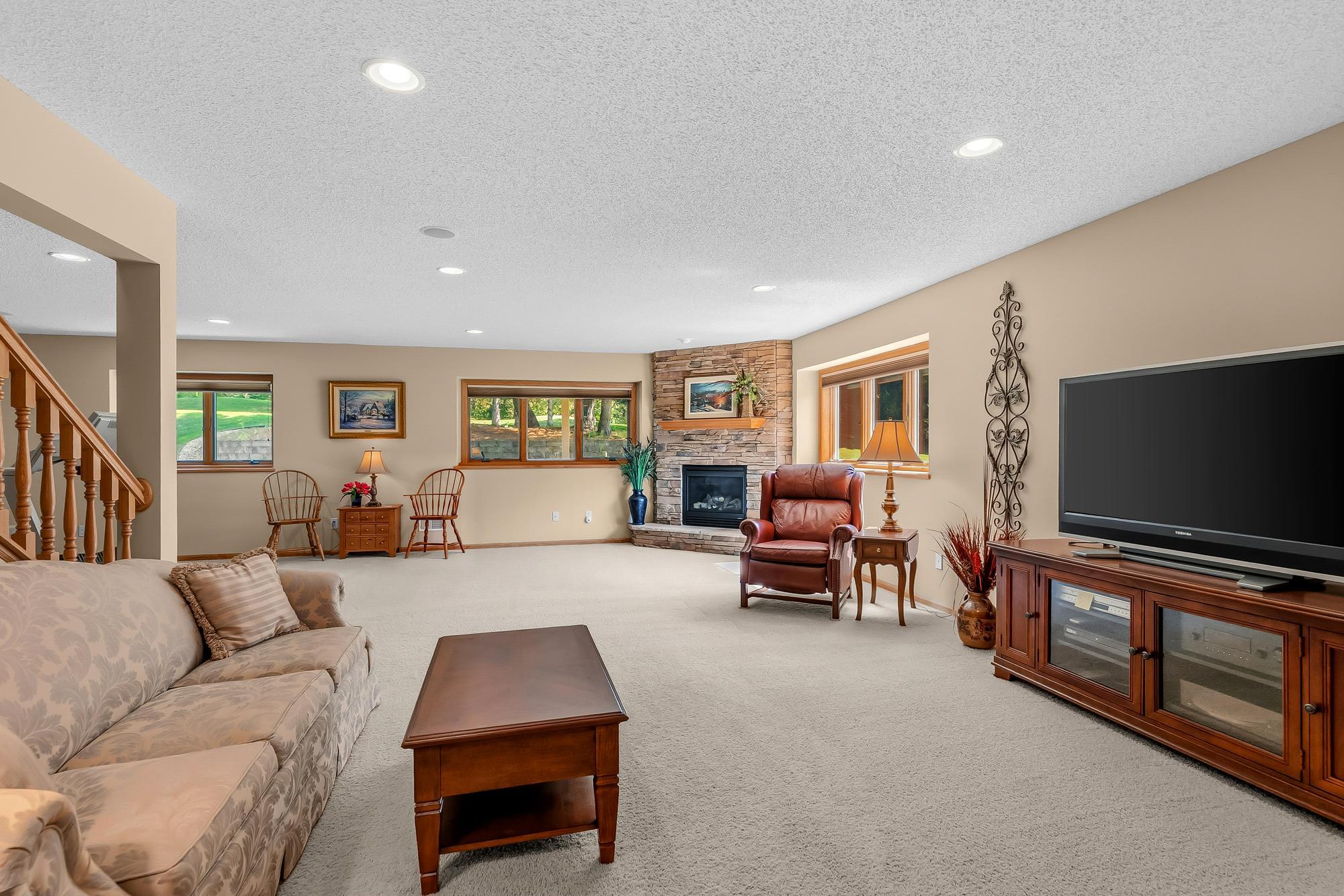 14329 Rochester Street Ne Property Photo 30