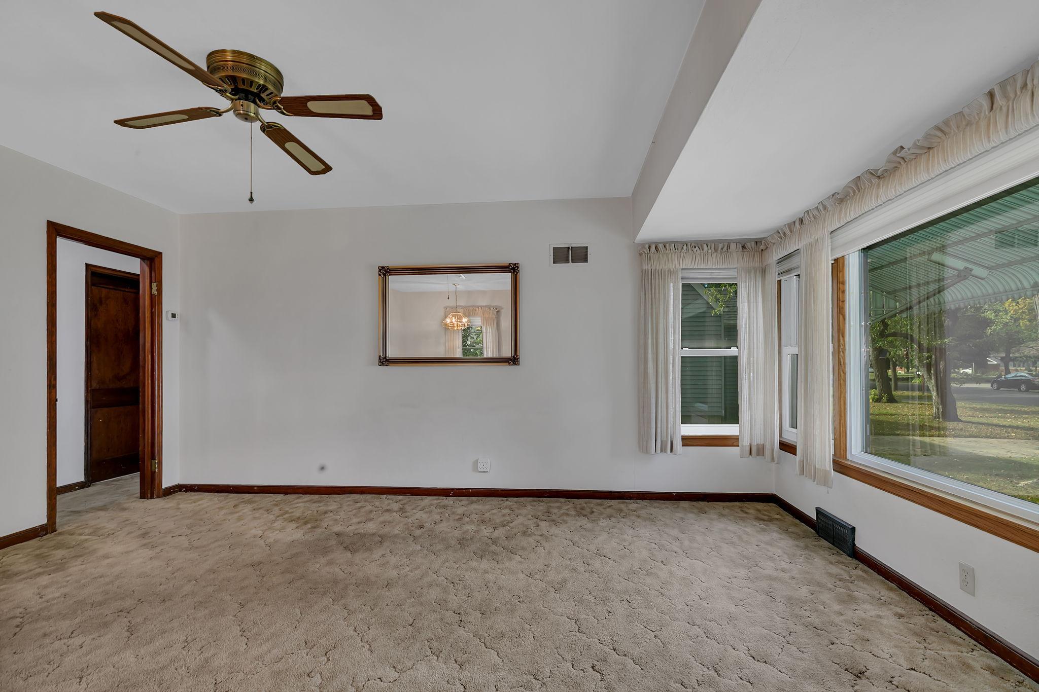 1606 10th Avenue S Property Photo 3