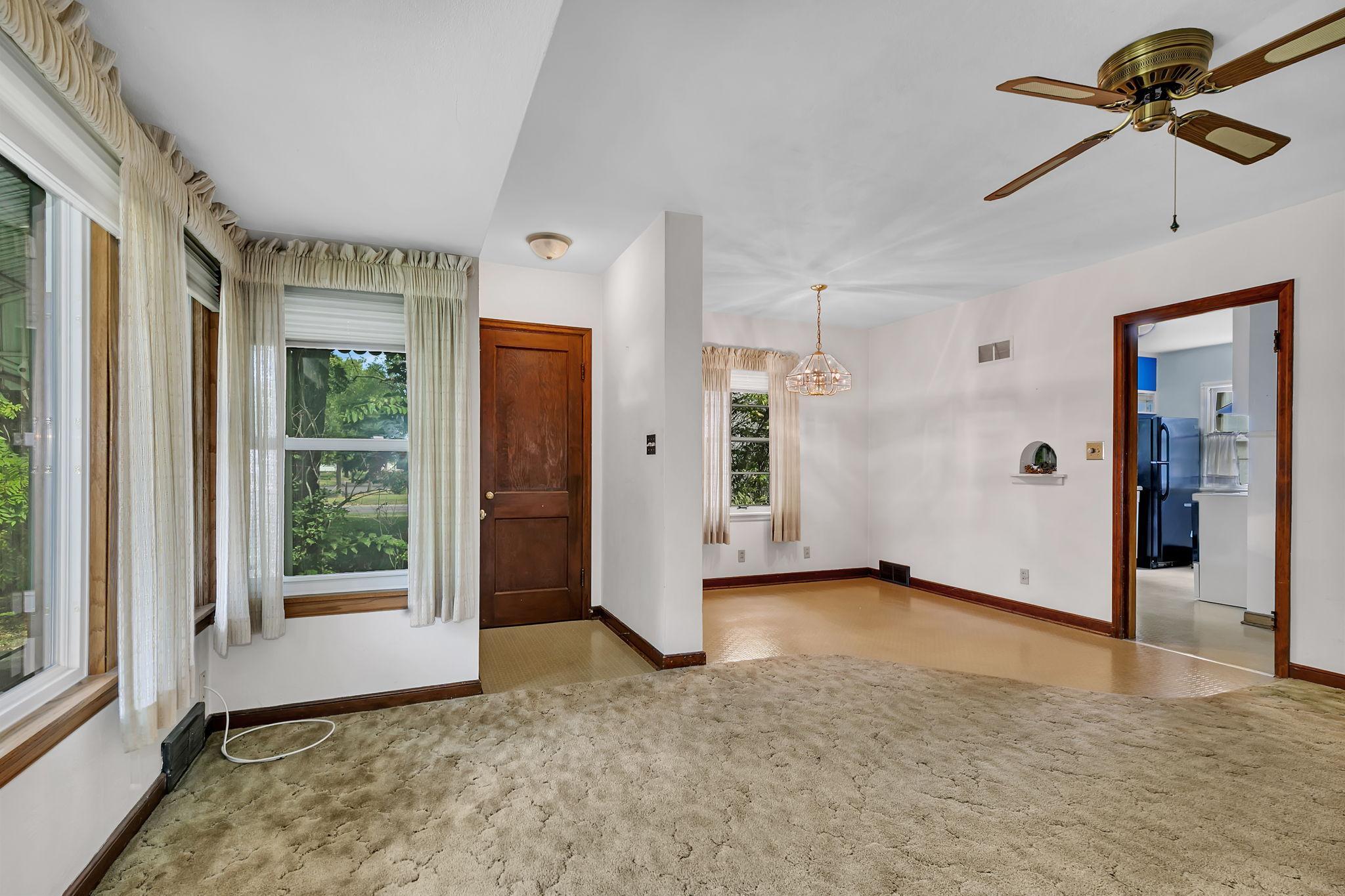 1606 10th Avenue S Property Photo 4