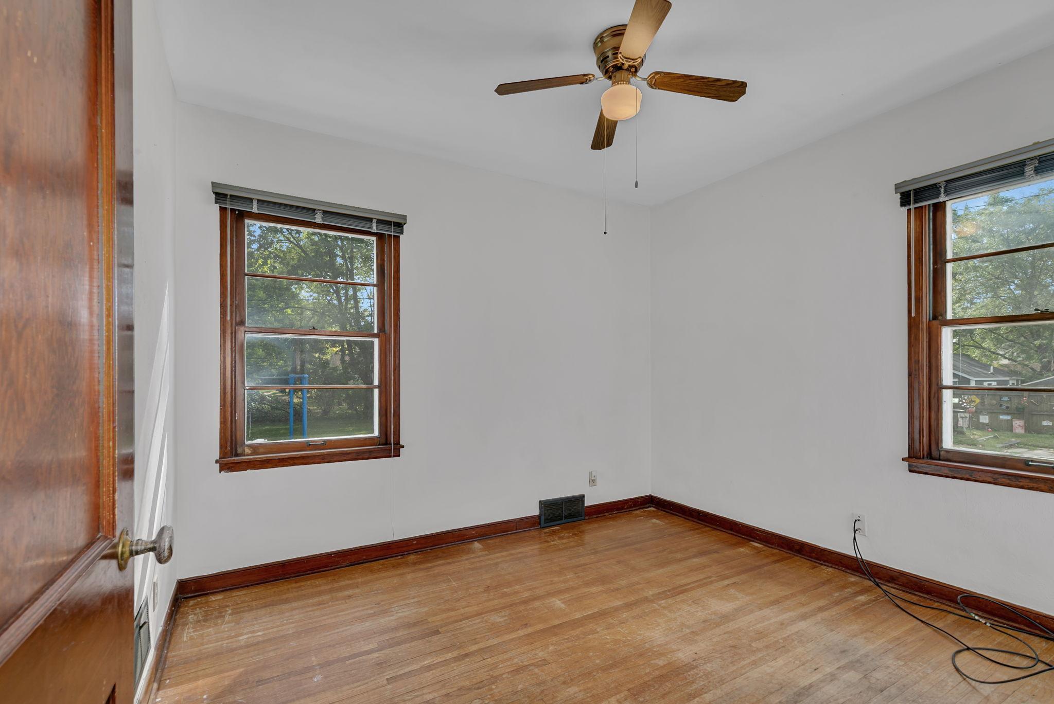 1606 10th Avenue S Property Photo 9