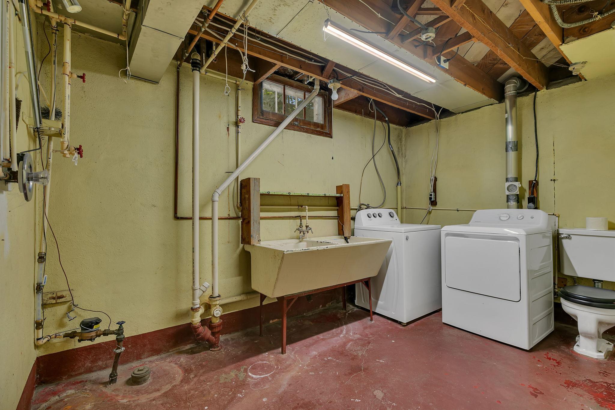 1606 10th Avenue S Property Photo 12