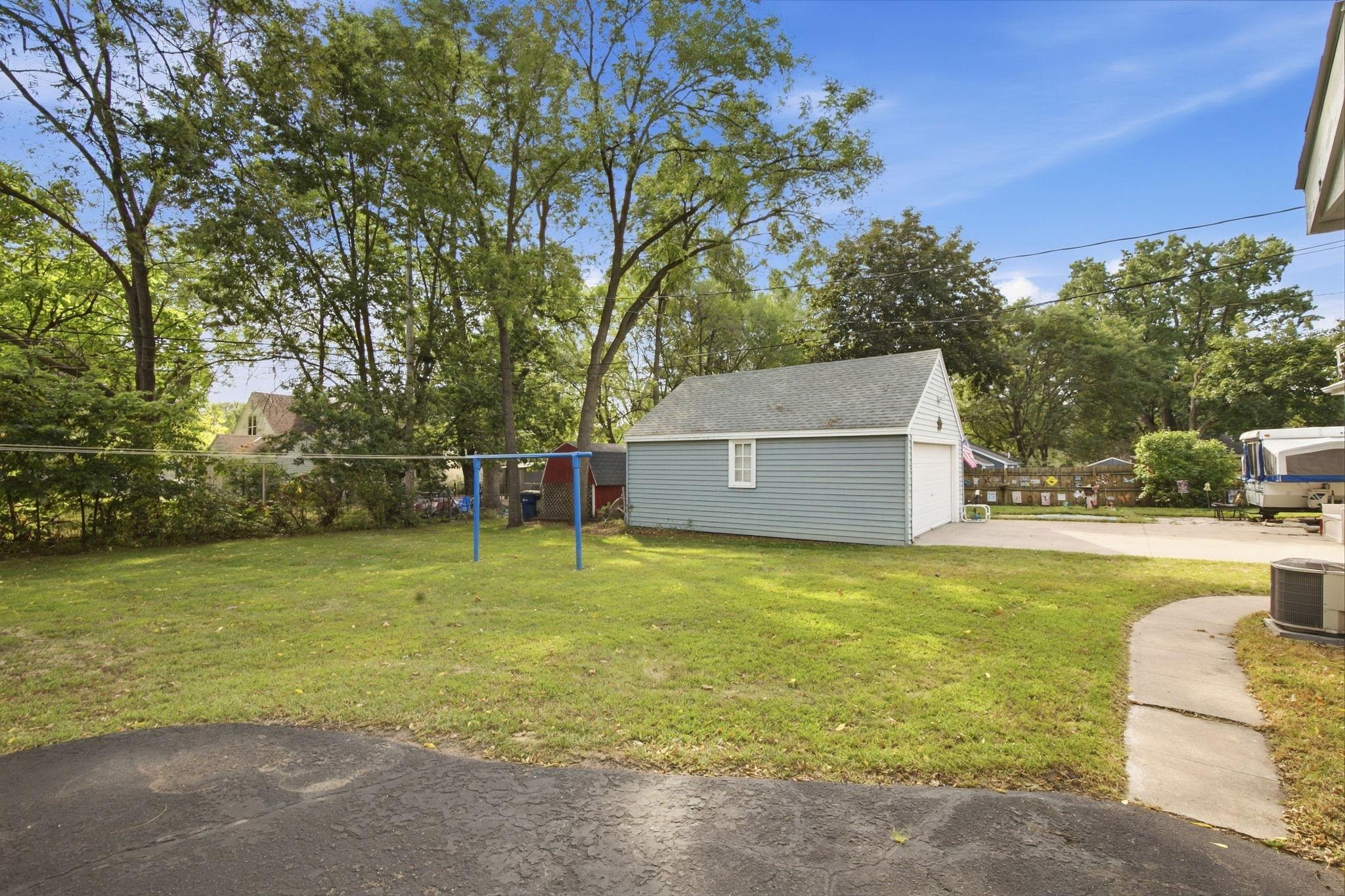 1606 10th Avenue S Property Photo 15