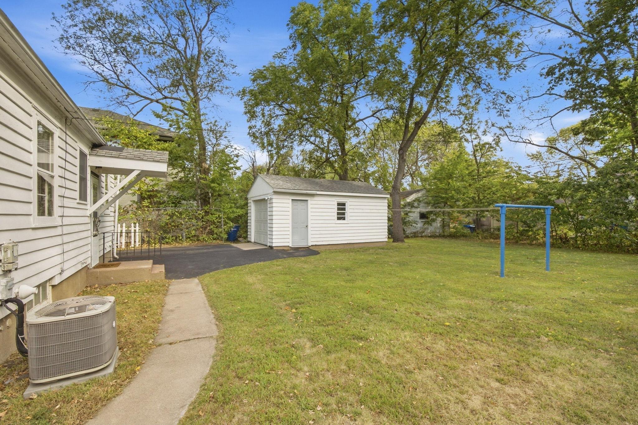 1606 10th Avenue S Property Photo 17