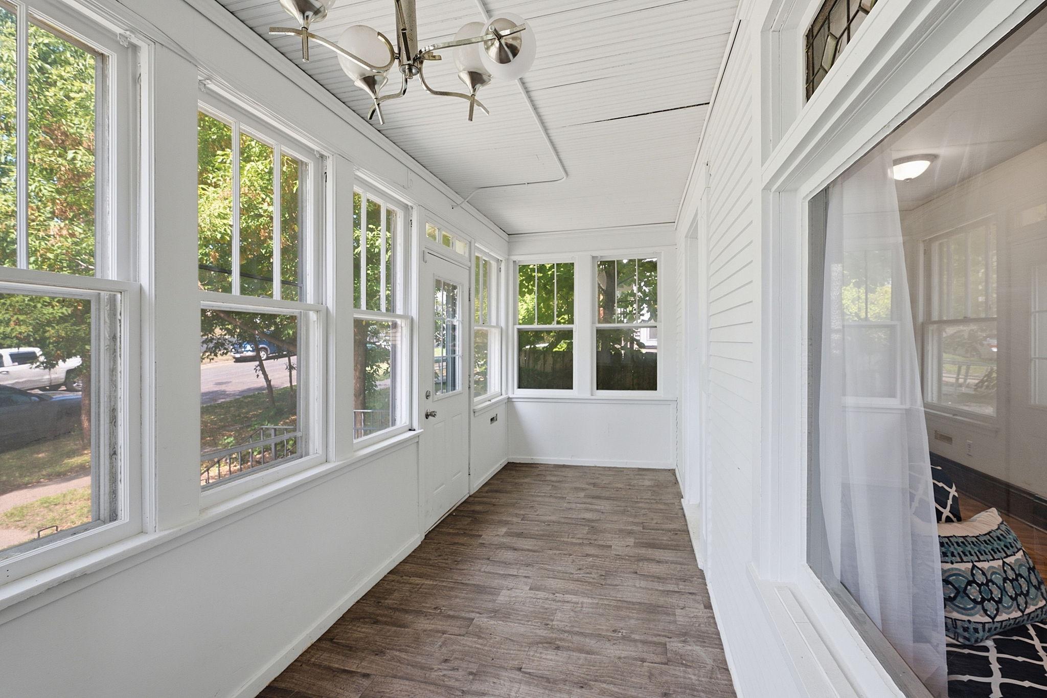 1032 Desoto Street Property Photo 4