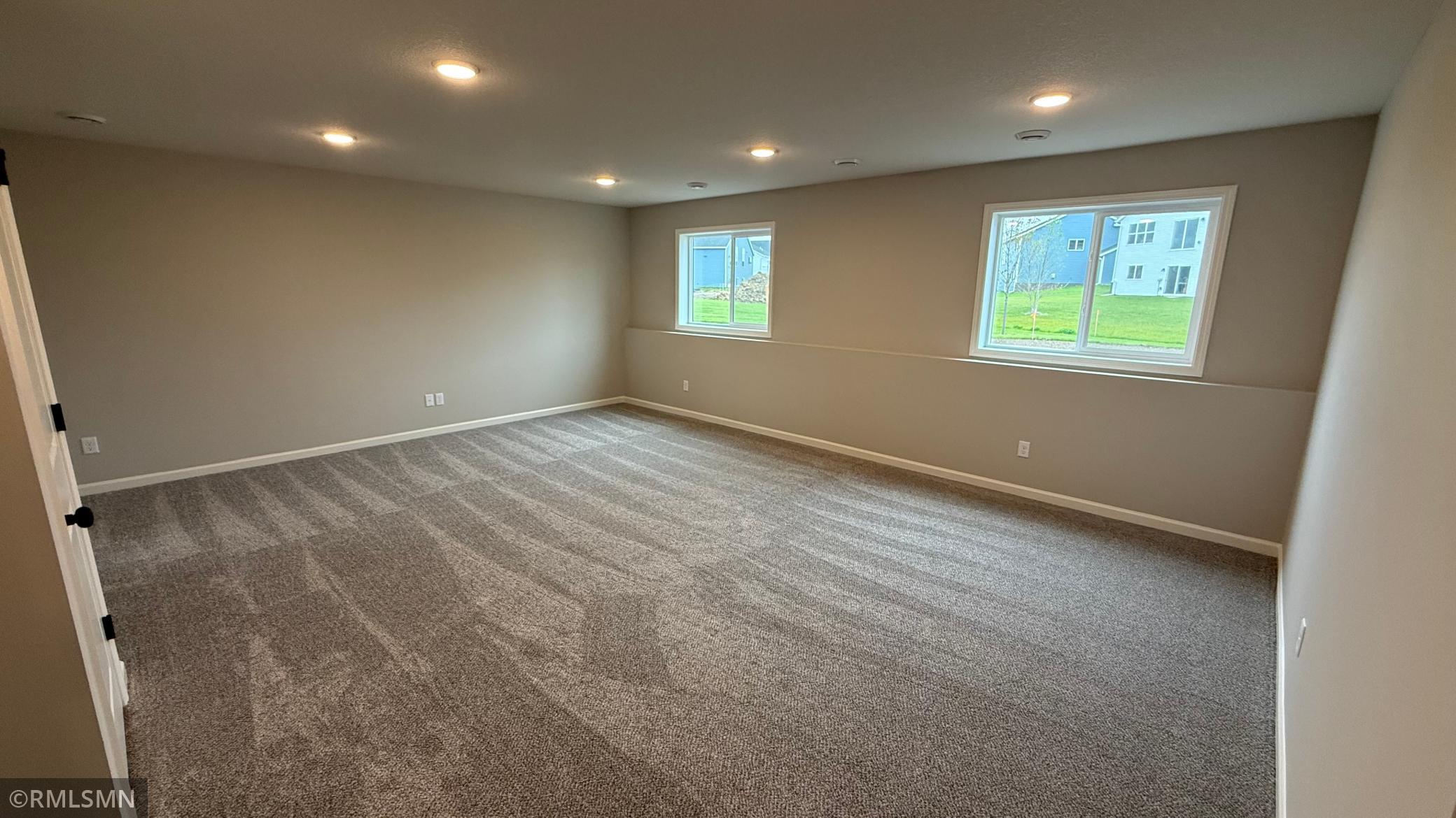2779 Ivy Avenue Ne Property Photo 24
