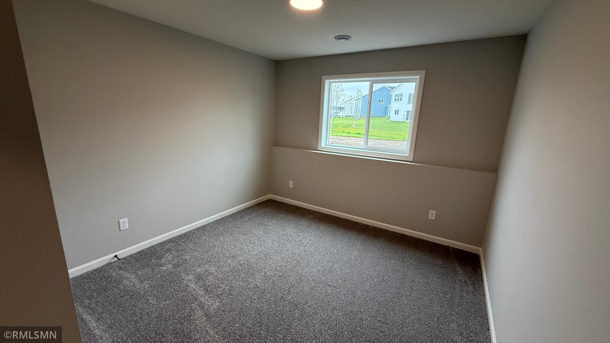 2779 Ivy Avenue Ne Property Photo 28