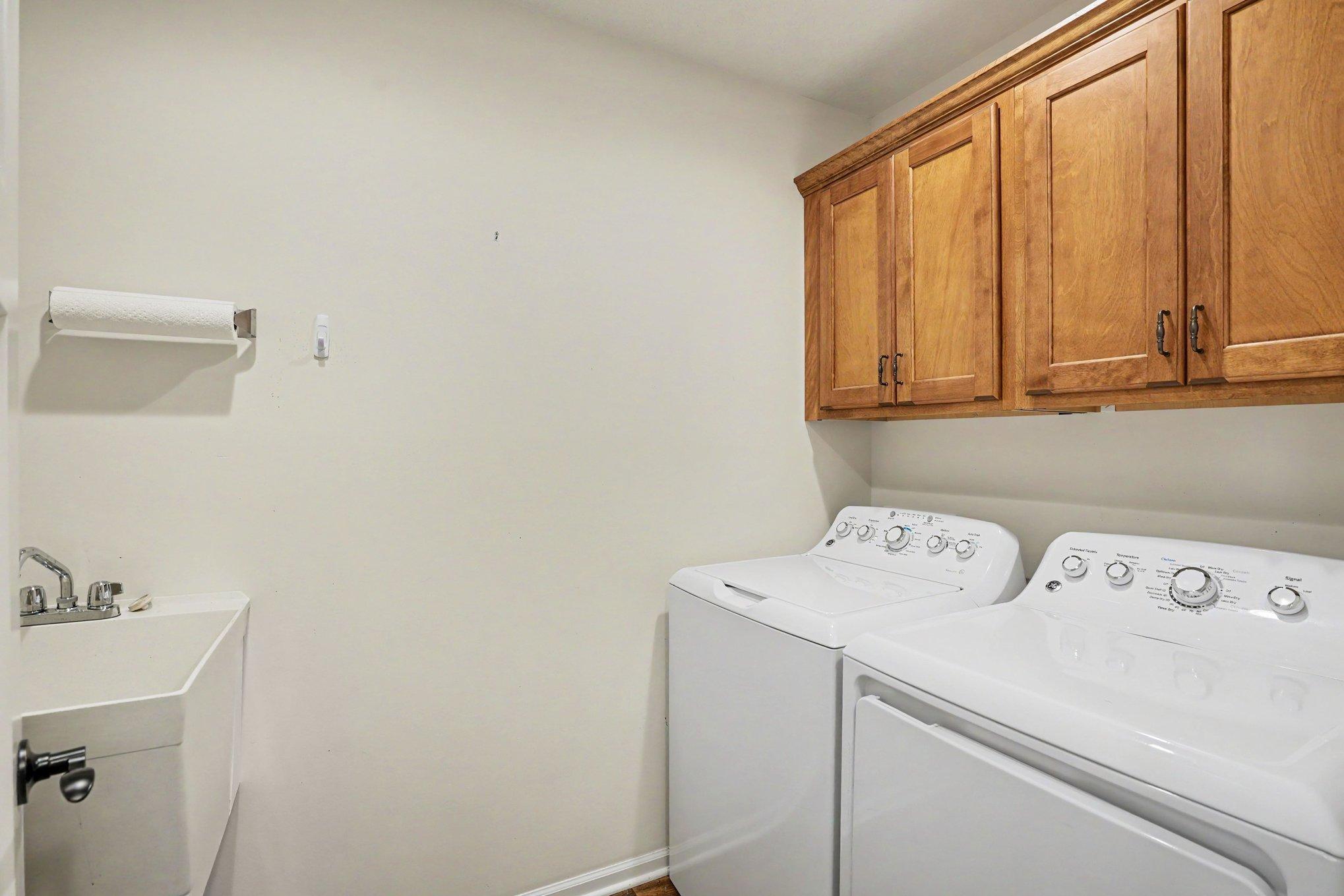 1240 Quail Run Property Photo 19