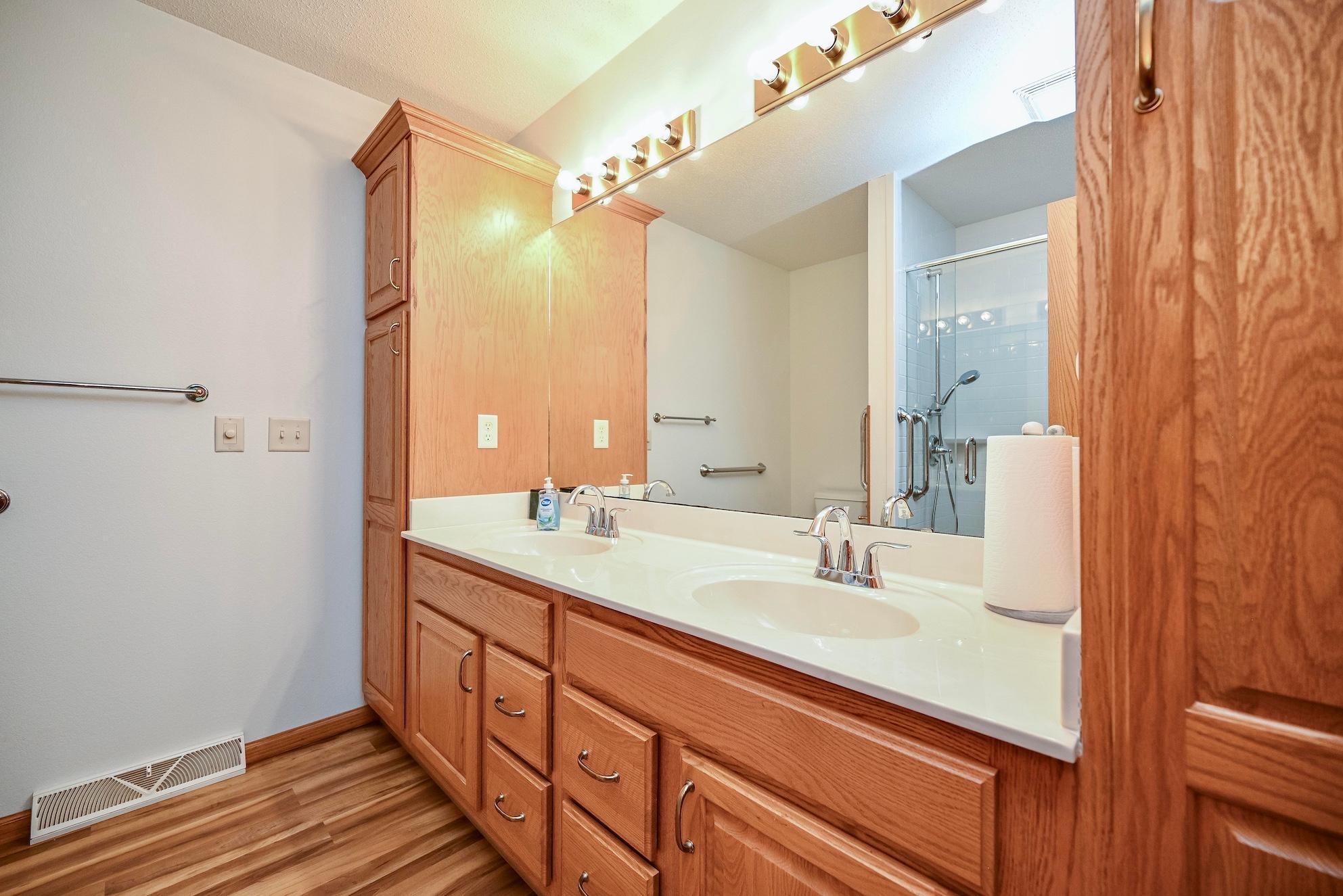 68 Whispering Avenue Property Photo 13
