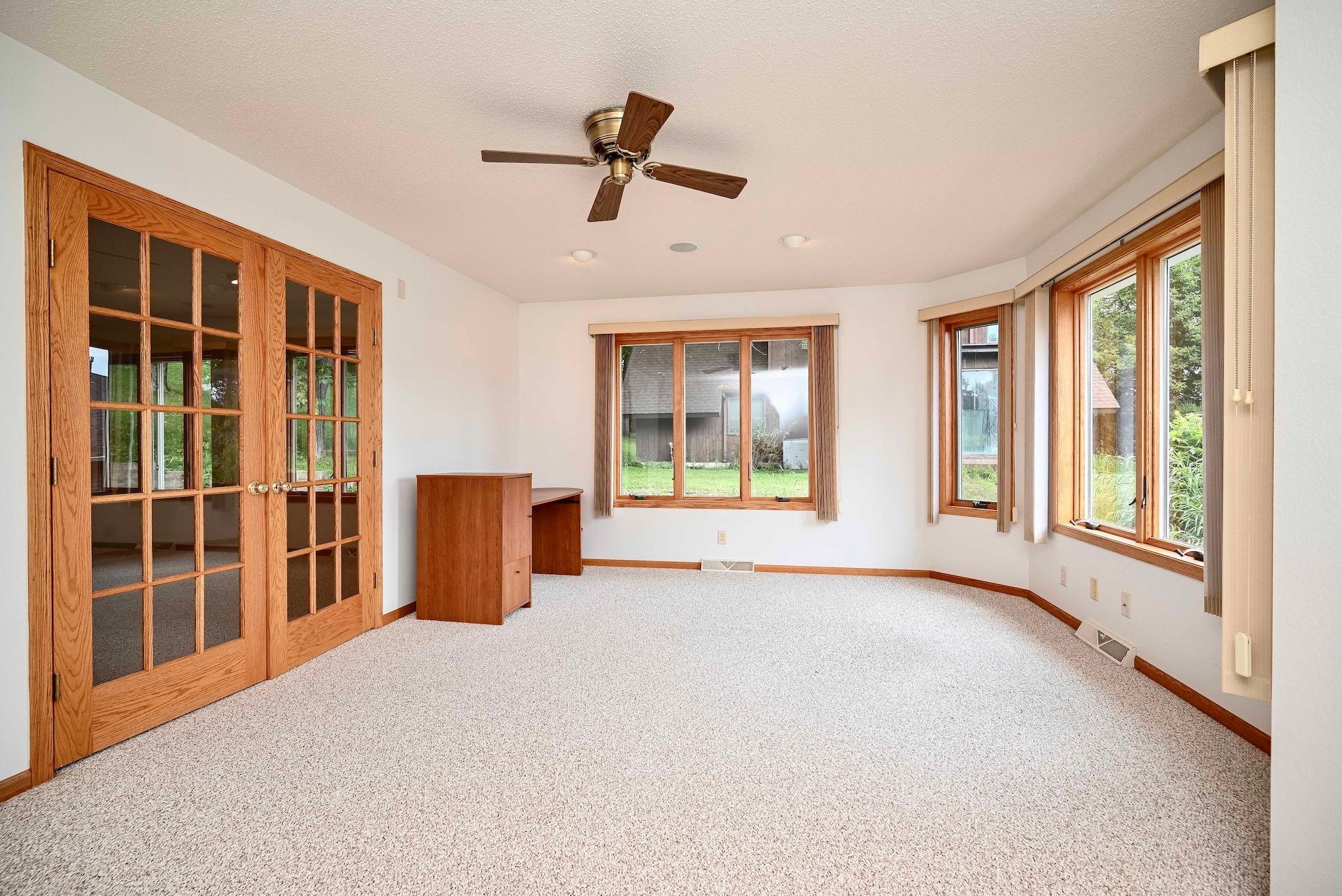 68 Whispering Avenue Property Photo 20