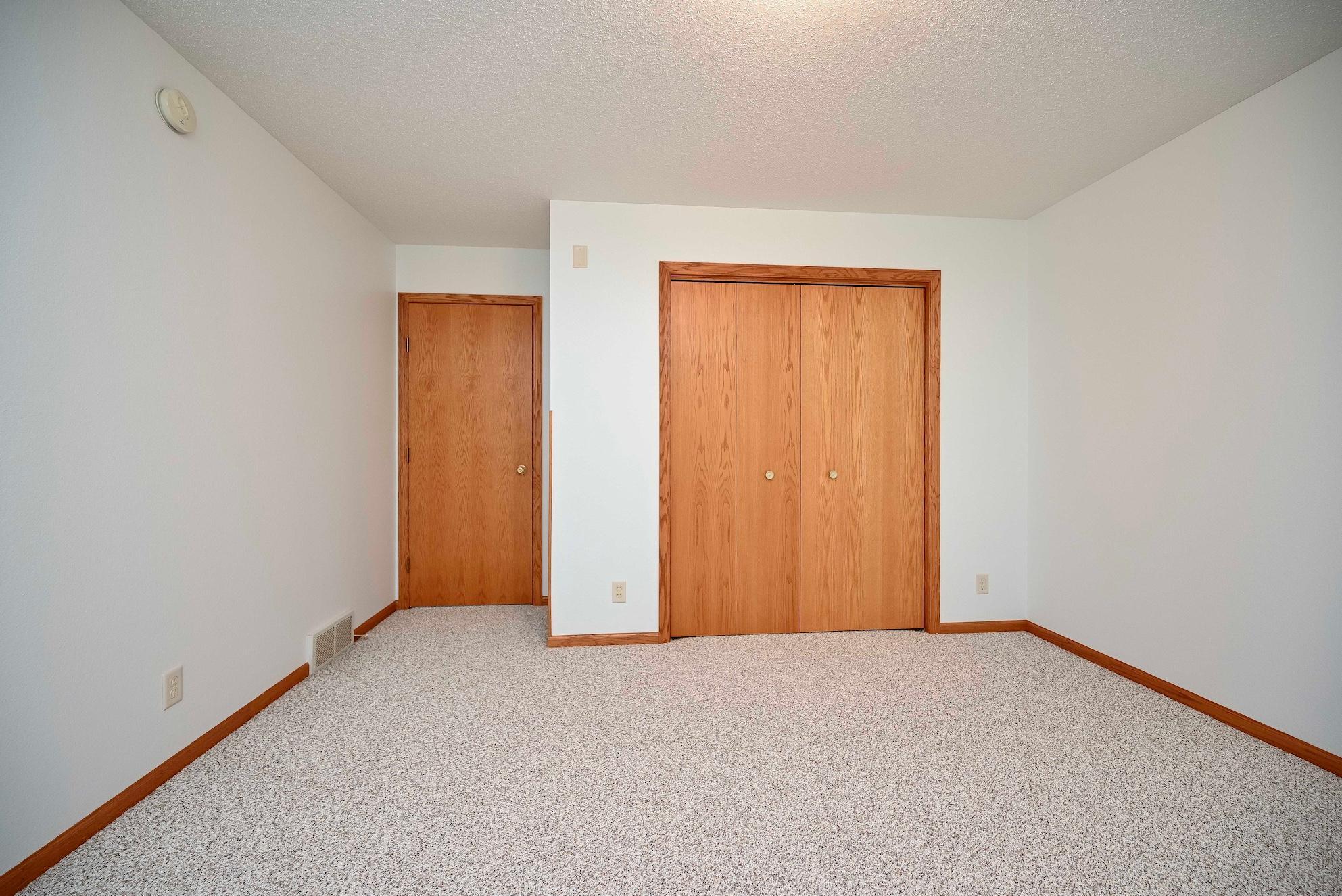 68 Whispering Avenue Property Photo 24