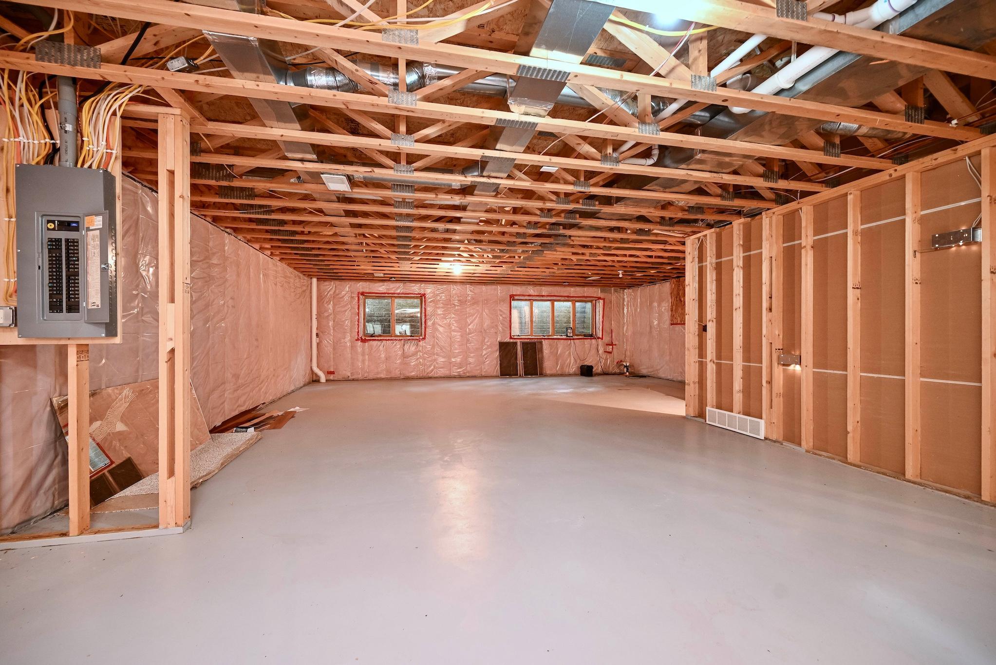 68 Whispering Avenue Property Photo 26