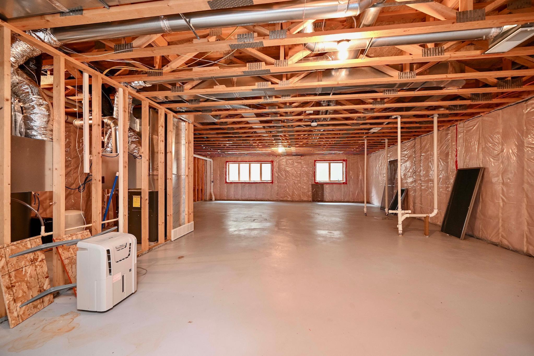 68 Whispering Avenue Property Photo 27
