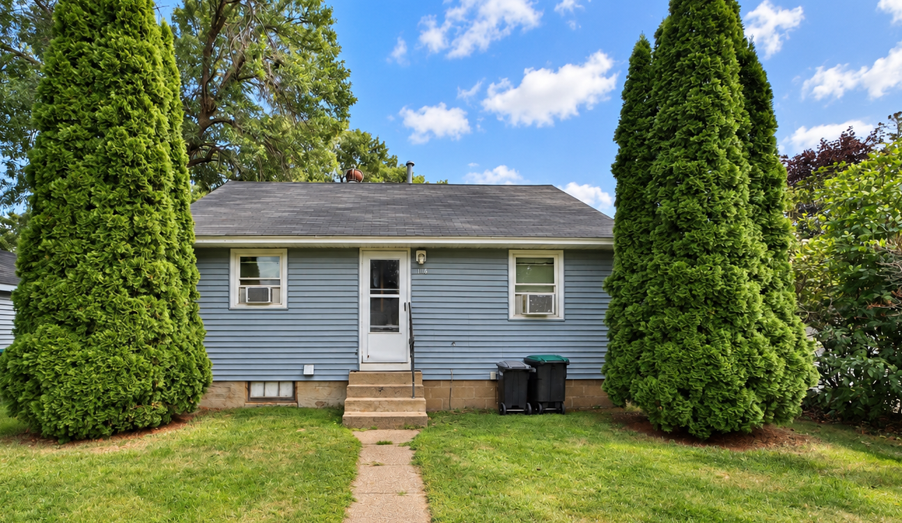 308 4th Street Nw Property Photo 1