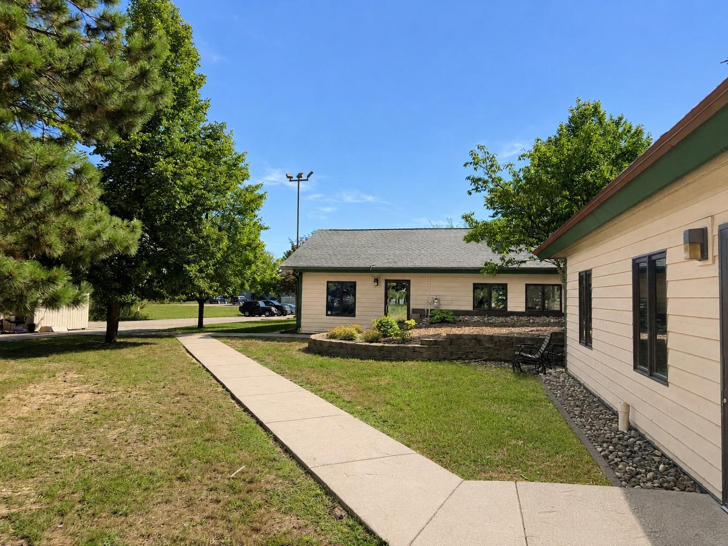 14387 Edgewood Drive Entire Building Property Photo 3