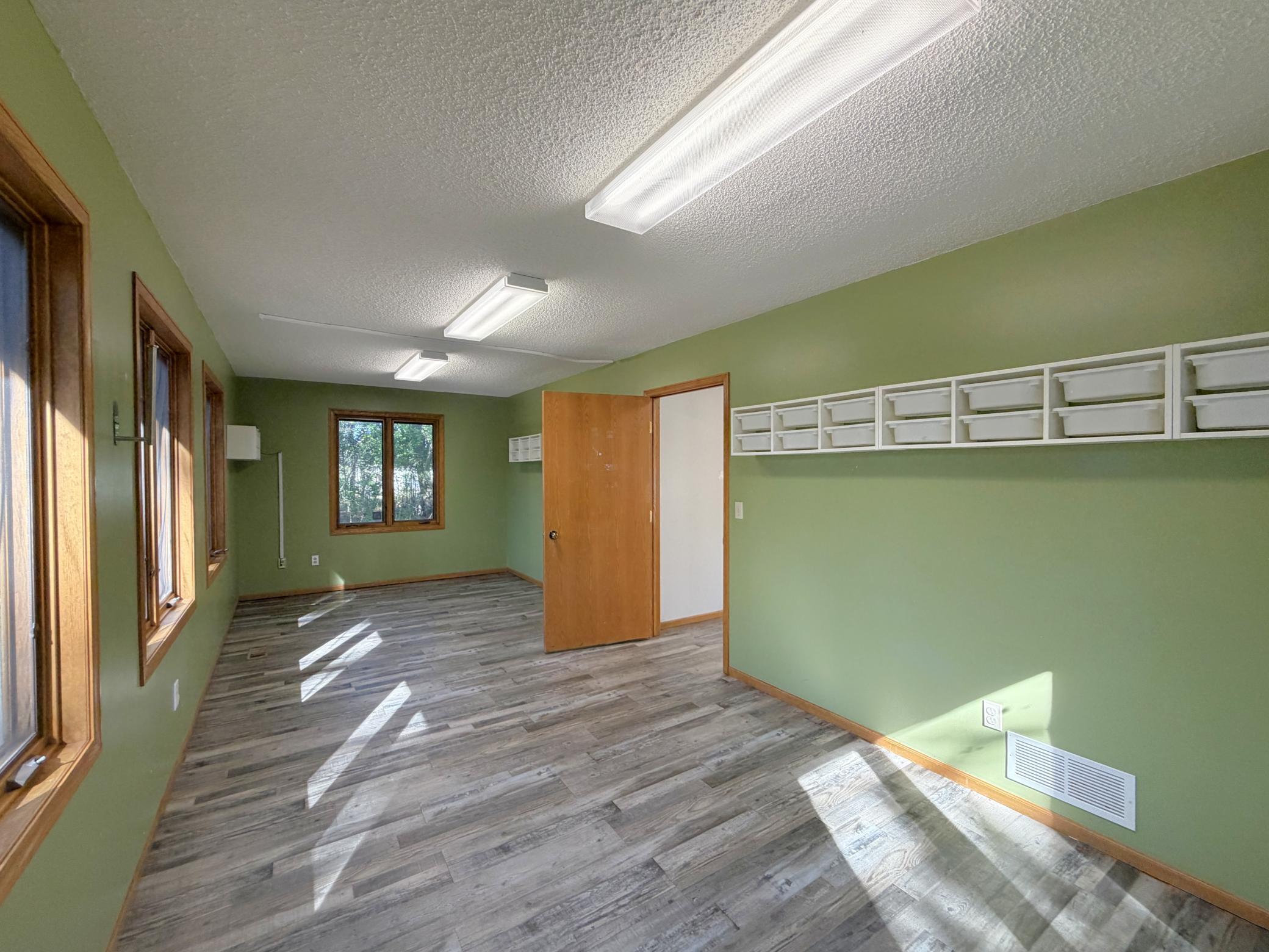 14387 Edgewood Drive Entire Building Property Photo 12