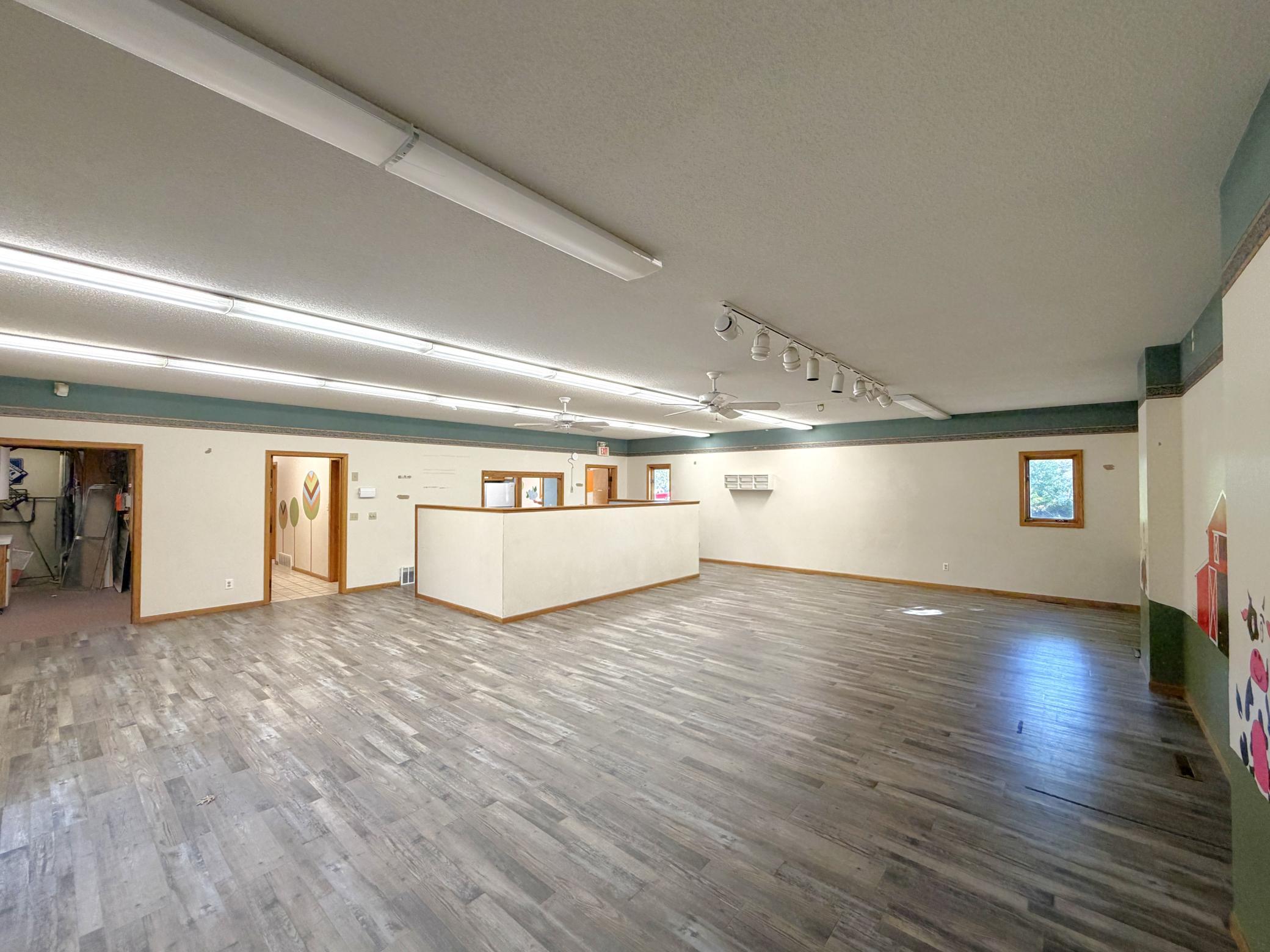 14387 Edgewood Drive Entire Building Property Photo 18
