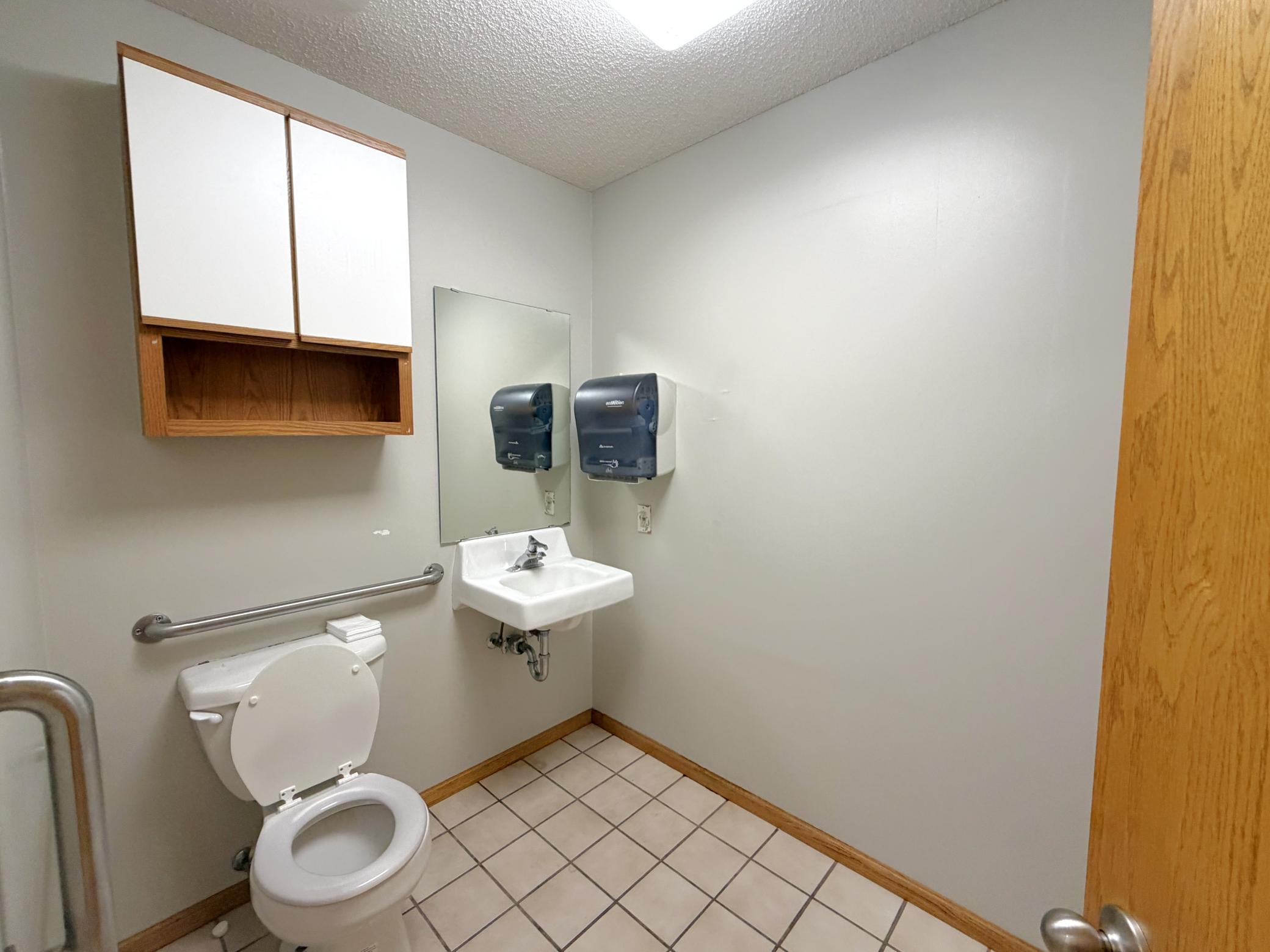 14387 Edgewood Drive Entire Building Property Photo 23