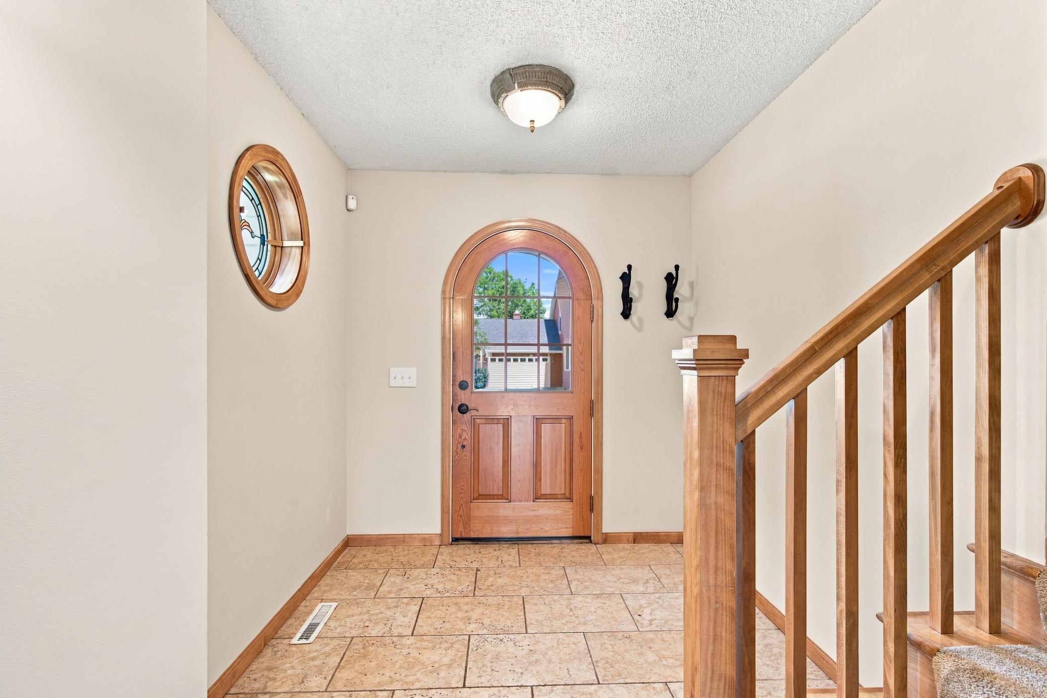 11649 Laketowne View Property Photo 2