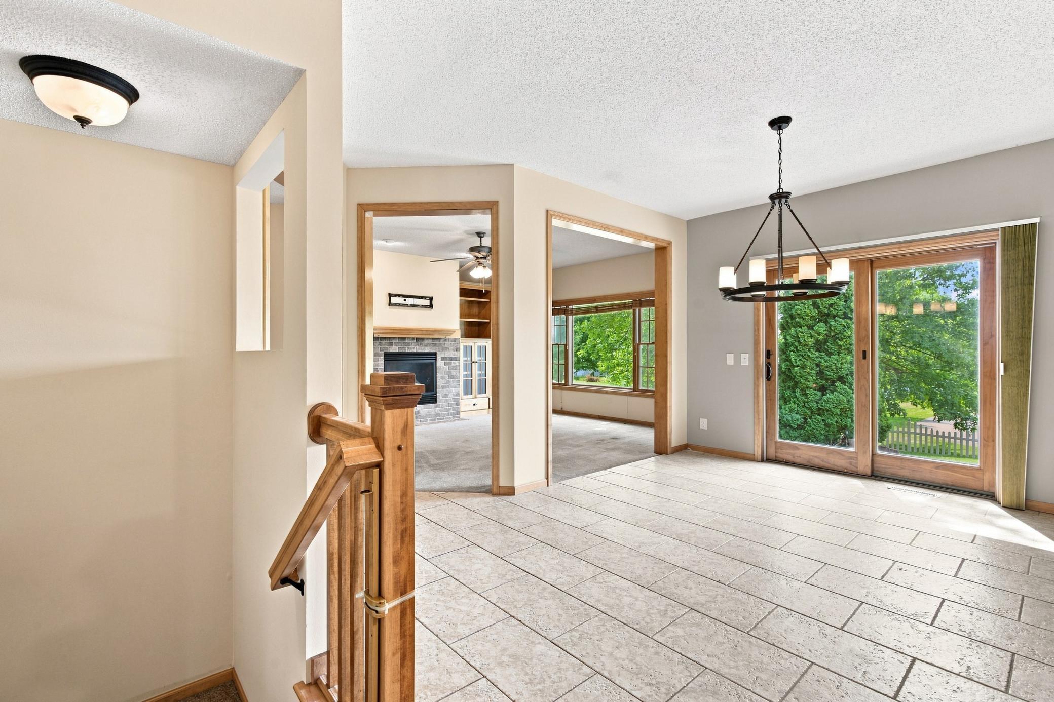 11649 Laketowne View Property Photo 7