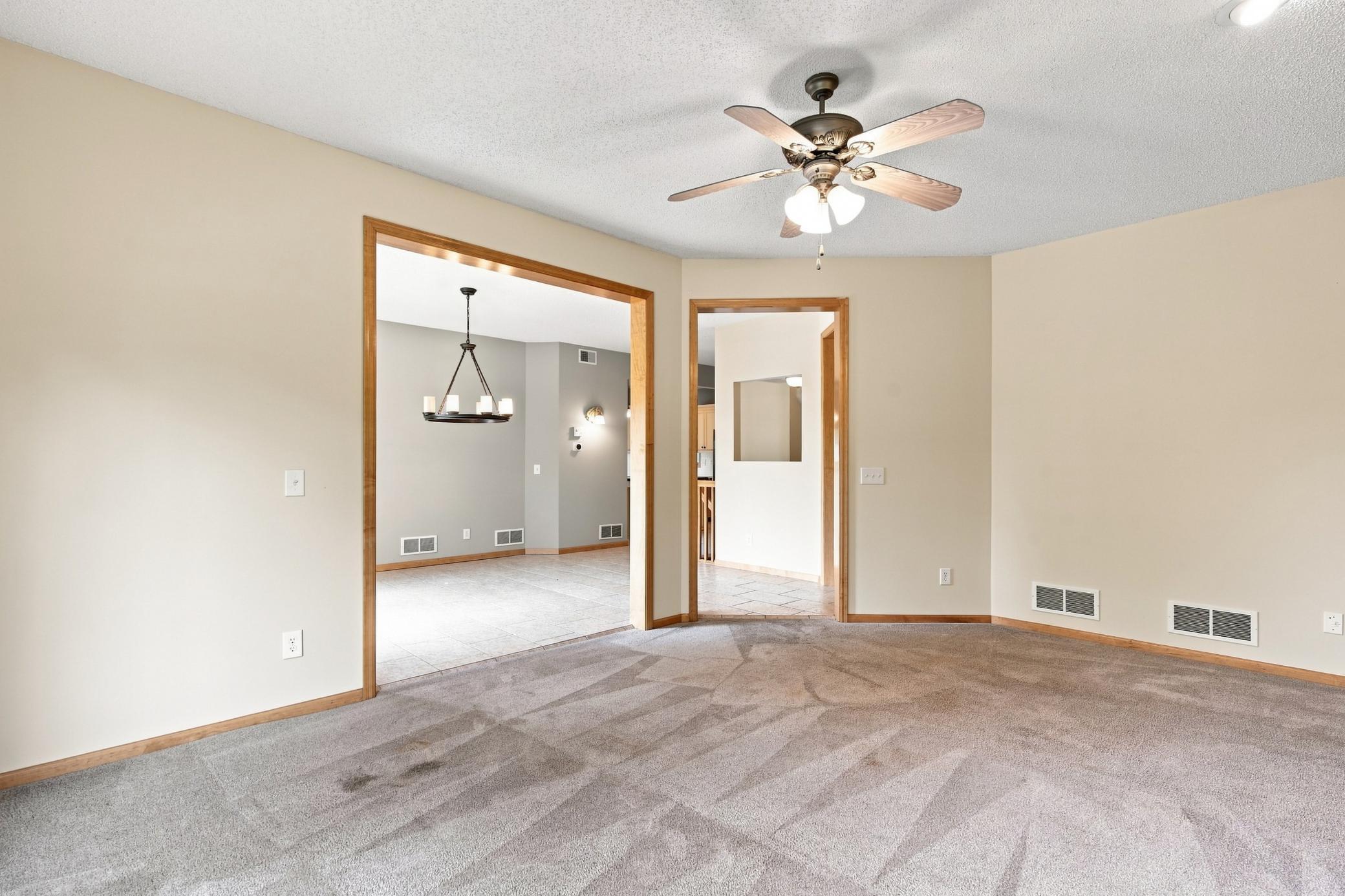 11649 Laketowne View Property Photo 11