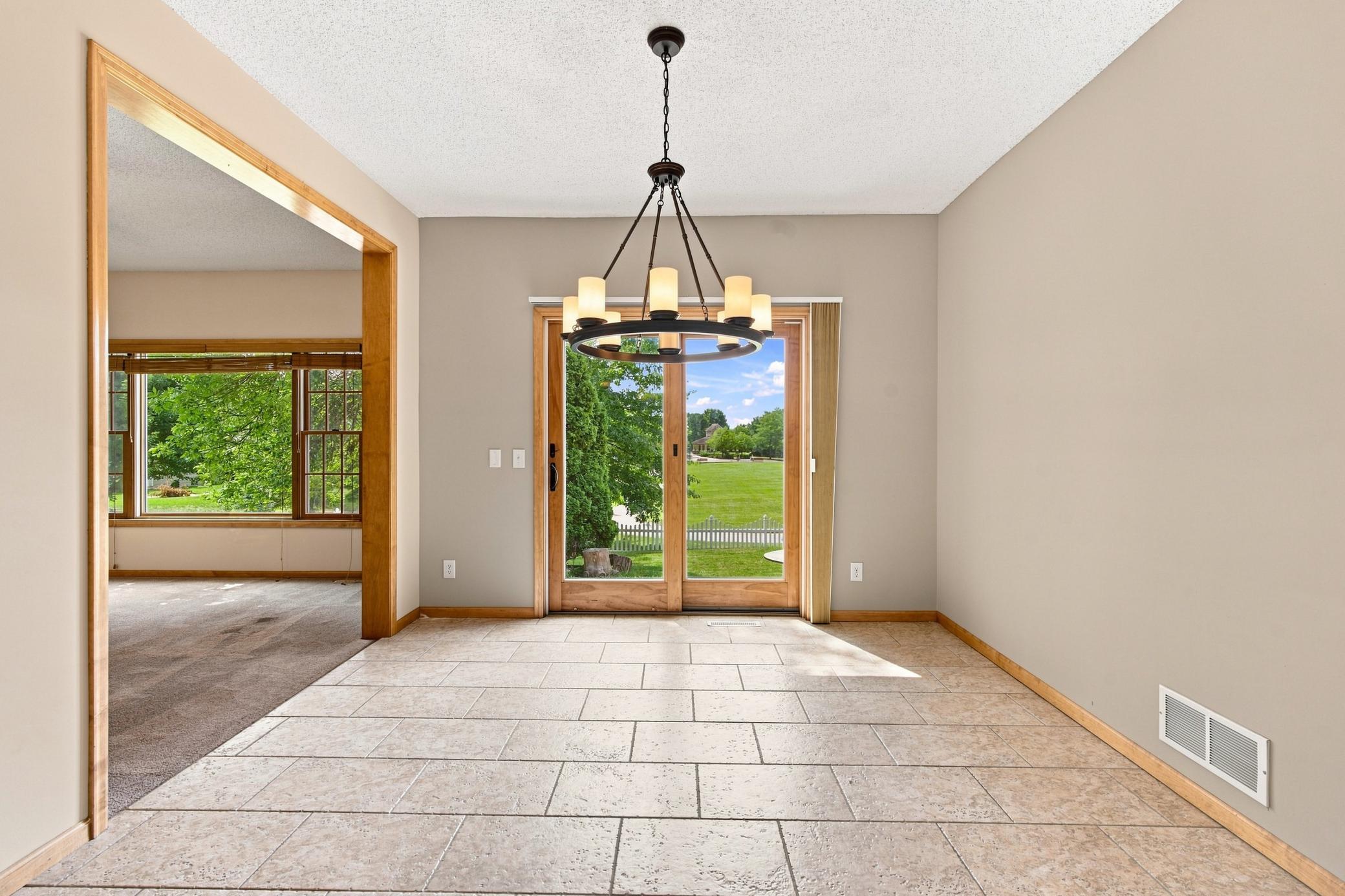 11649 Laketowne View Property Photo 12