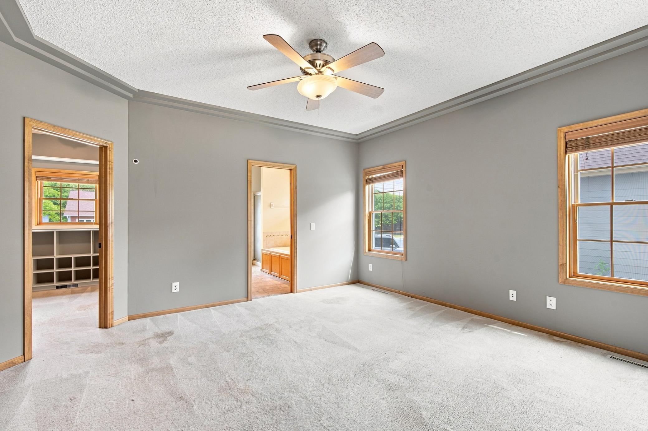 11649 Laketowne View Property Photo 16