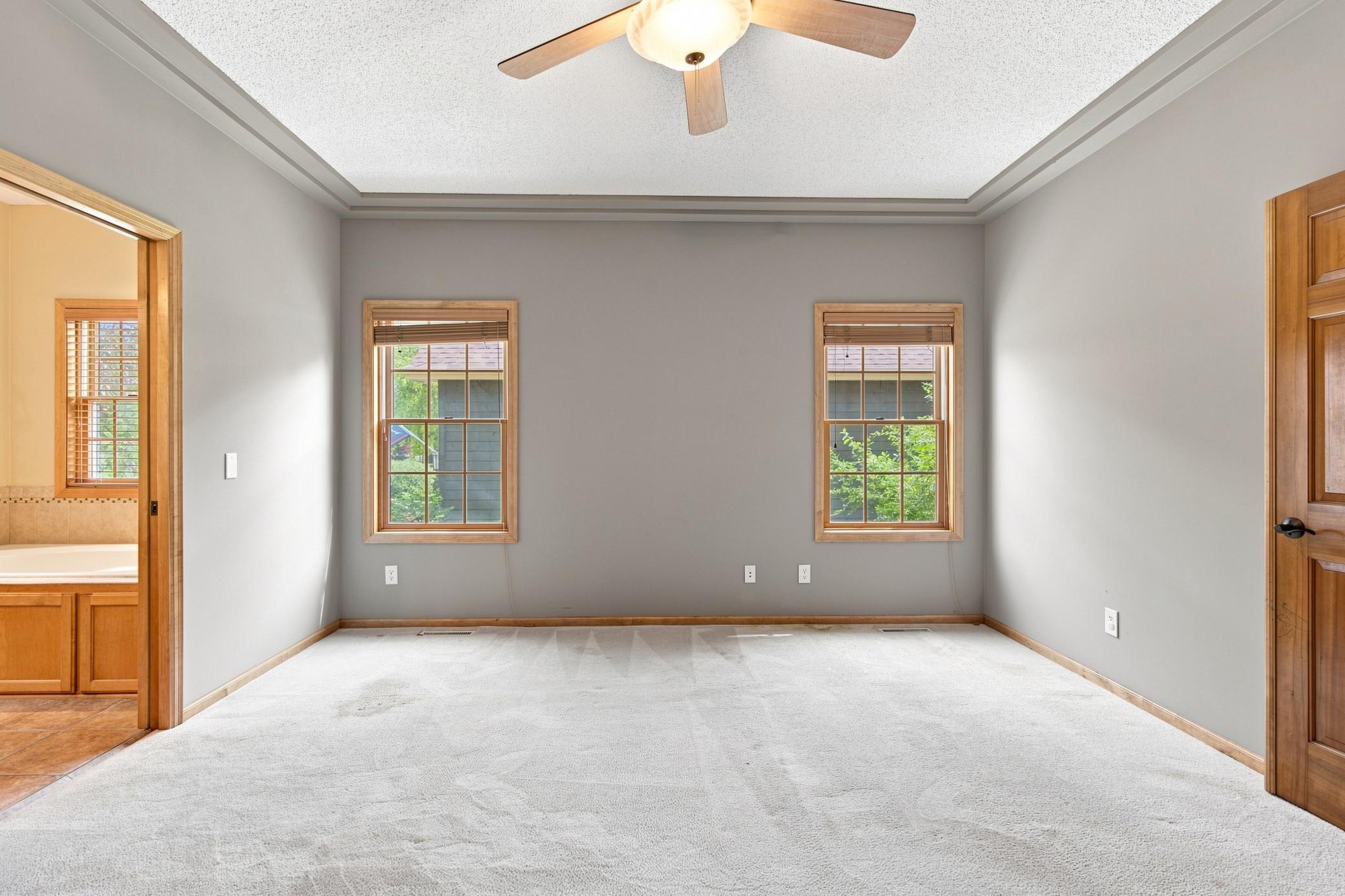 11649 Laketowne View Property Photo 17