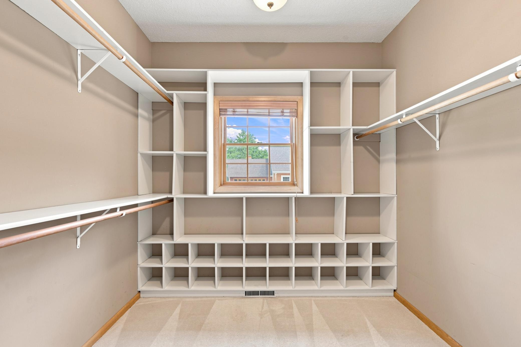 11649 Laketowne View Property Photo 18