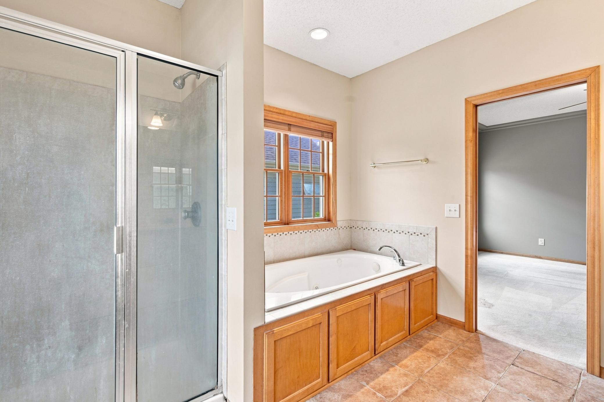 11649 Laketowne View Property Photo 20