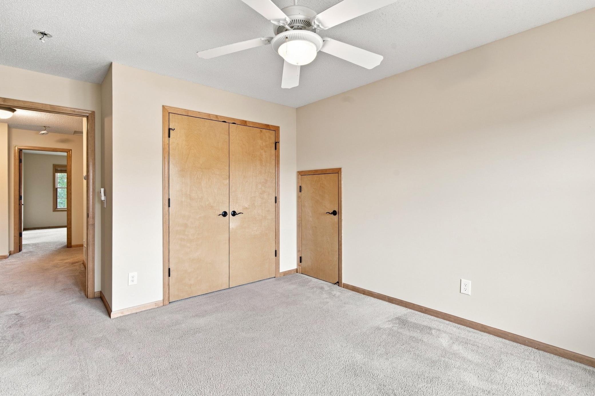11649 Laketowne View Property Photo 32