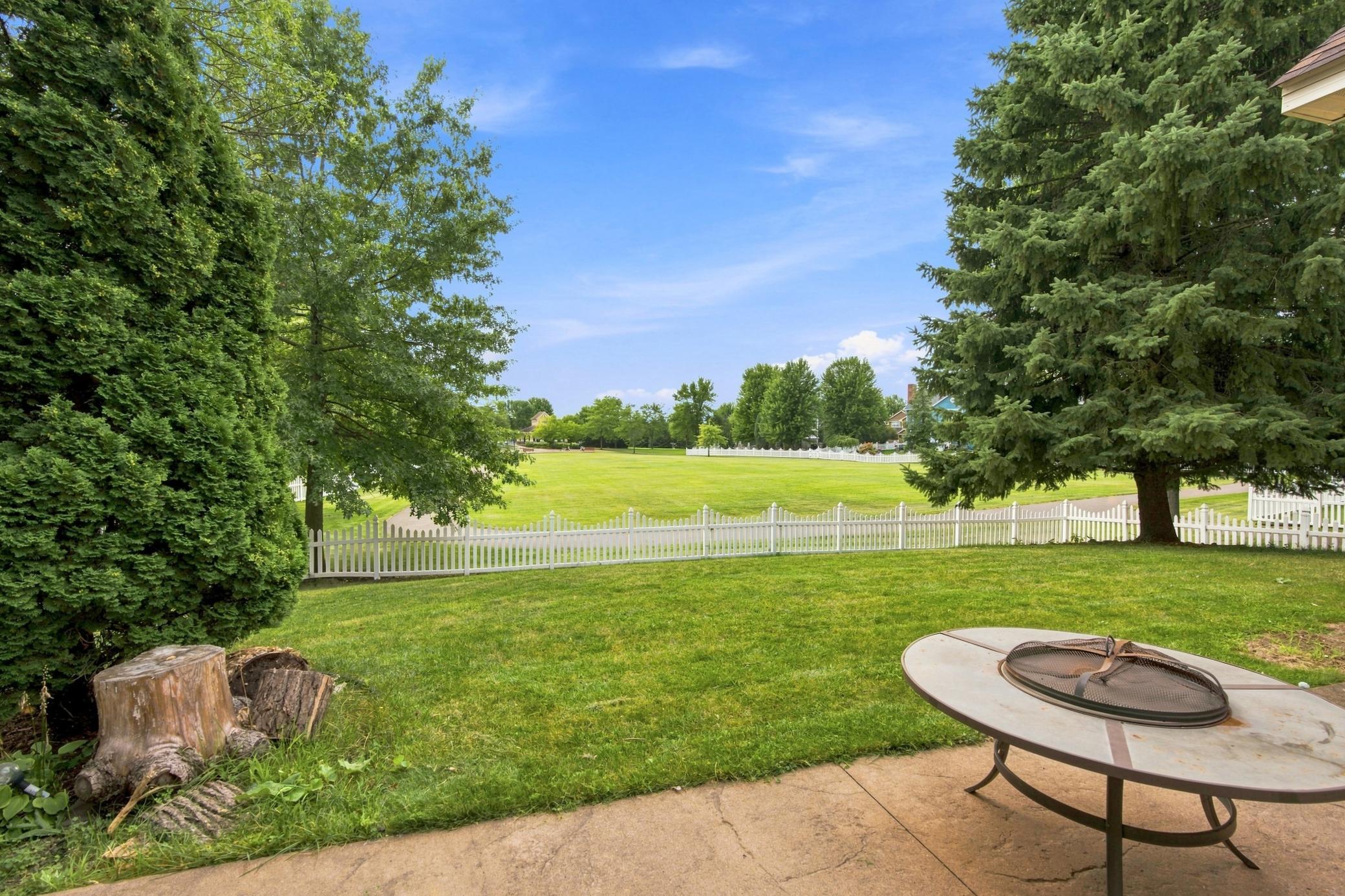 11649 Laketowne View Property Photo 41