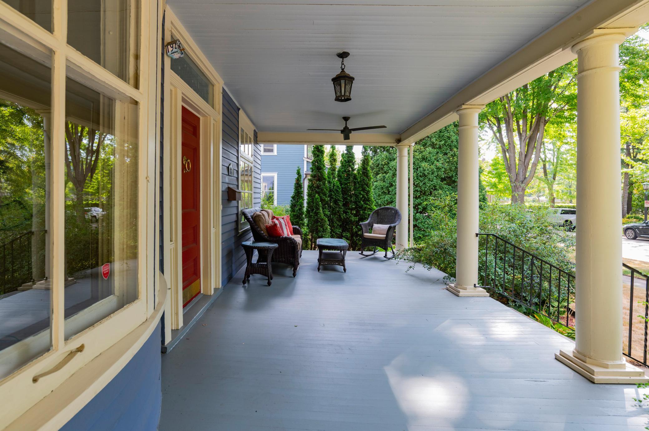 761 Lincoln Avenue Property Photo 3