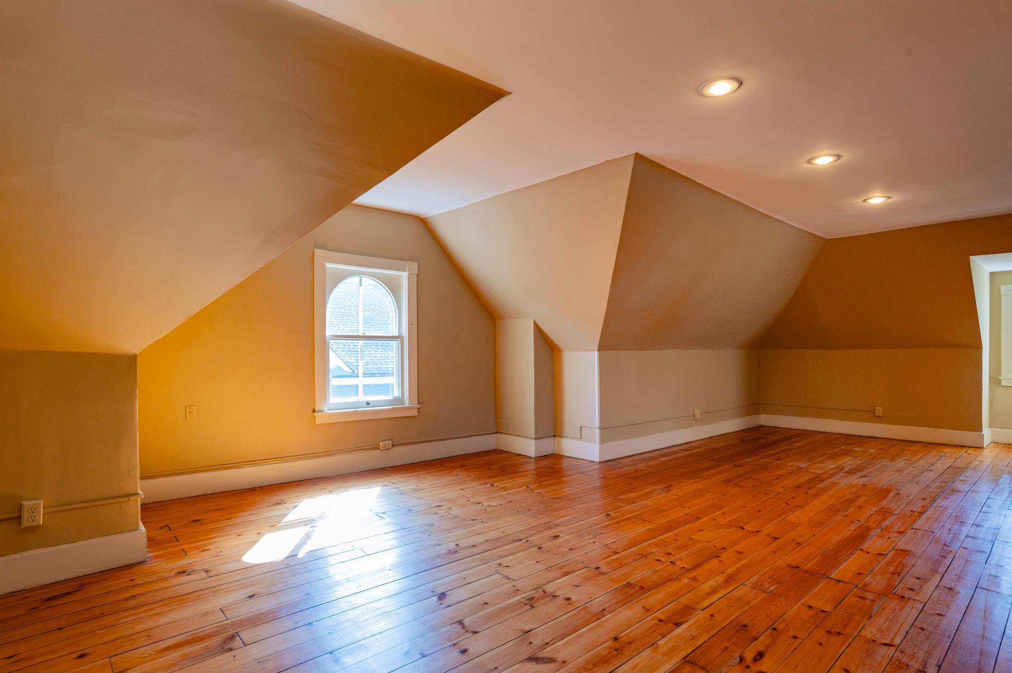 761 Lincoln Avenue Property Photo 35