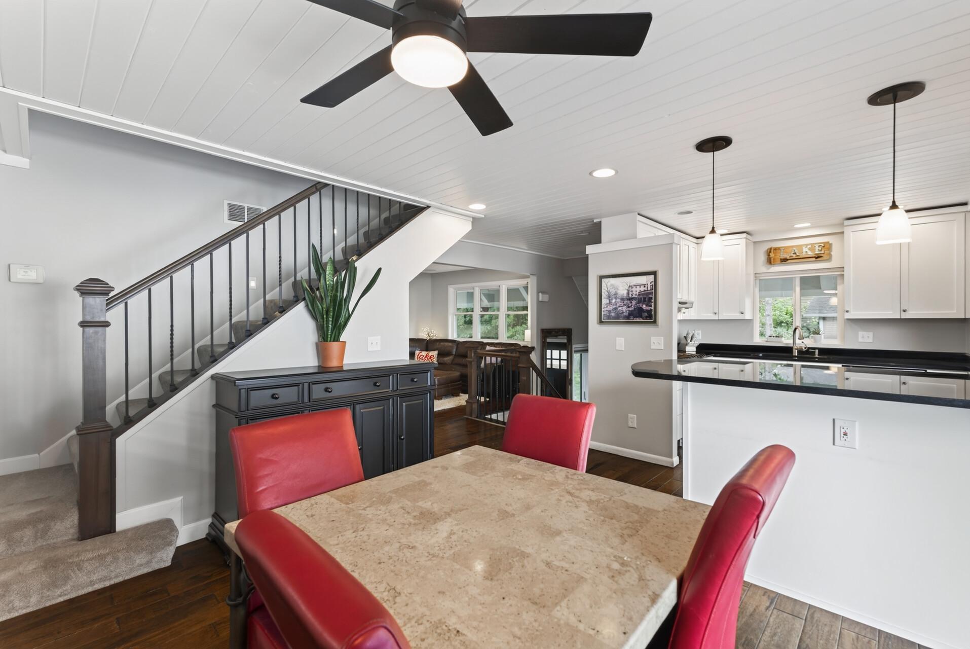 2937 Lake Shore Avenue Property Photo 18