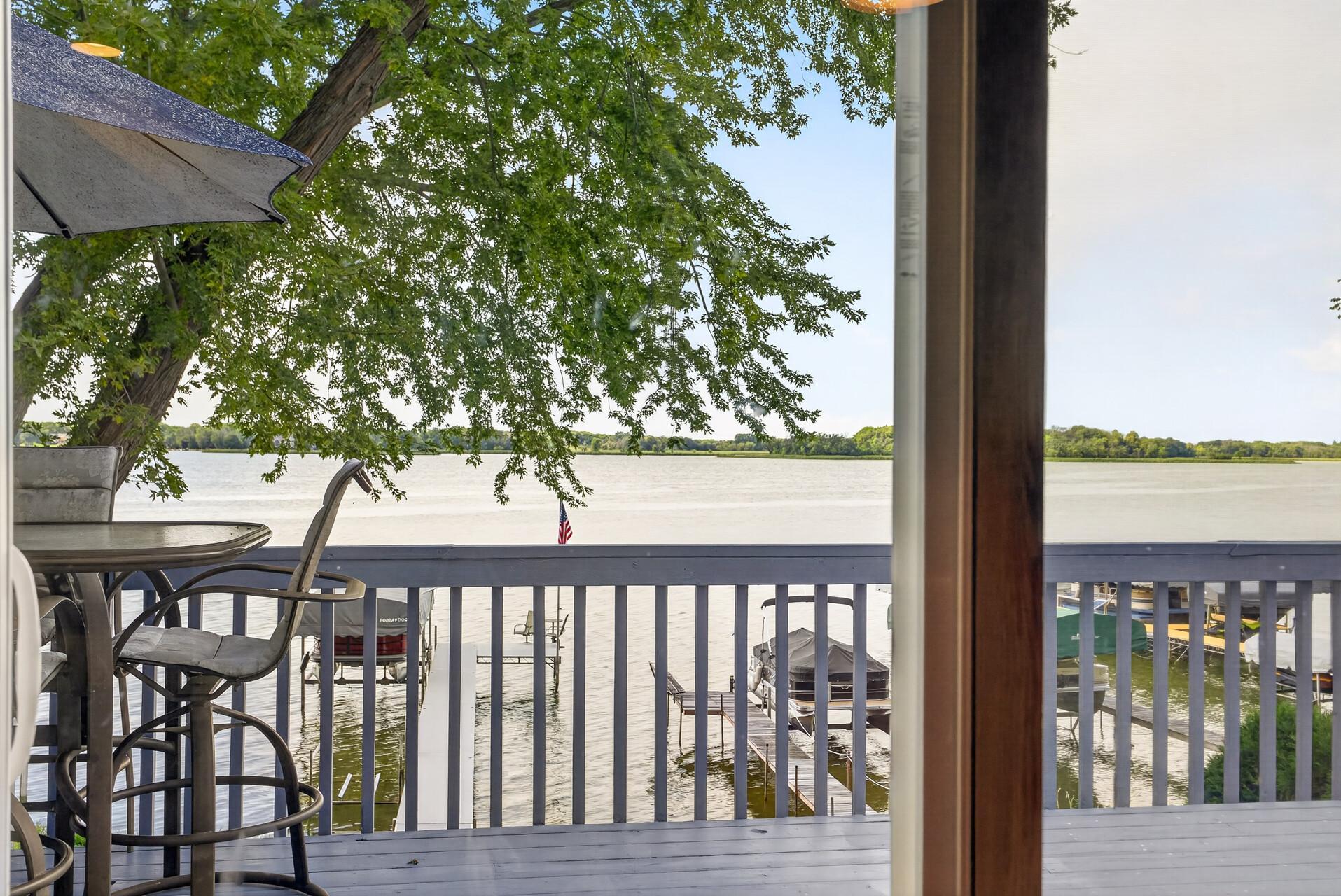 2937 Lake Shore Avenue Property Photo 24