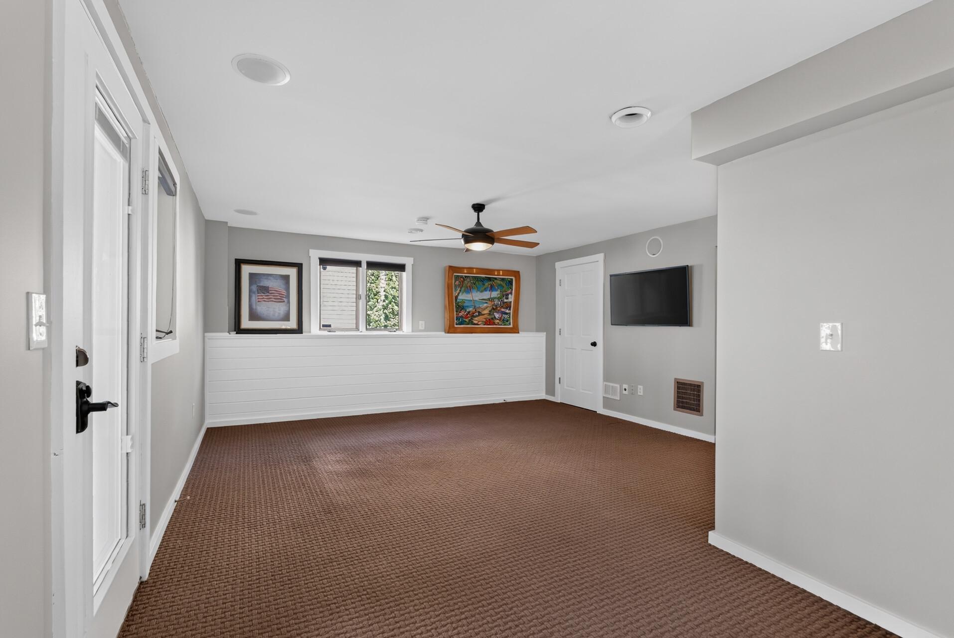 2937 Lake Shore Avenue Property Photo 39
