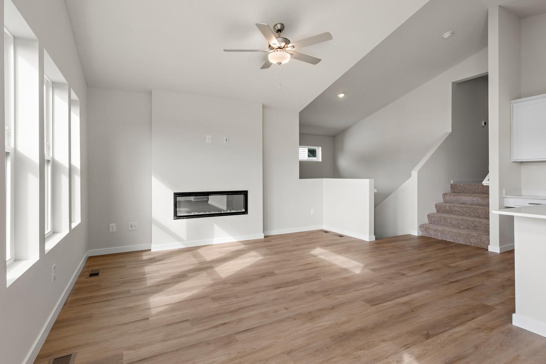 605 Redwood Loop N Property Photo 12