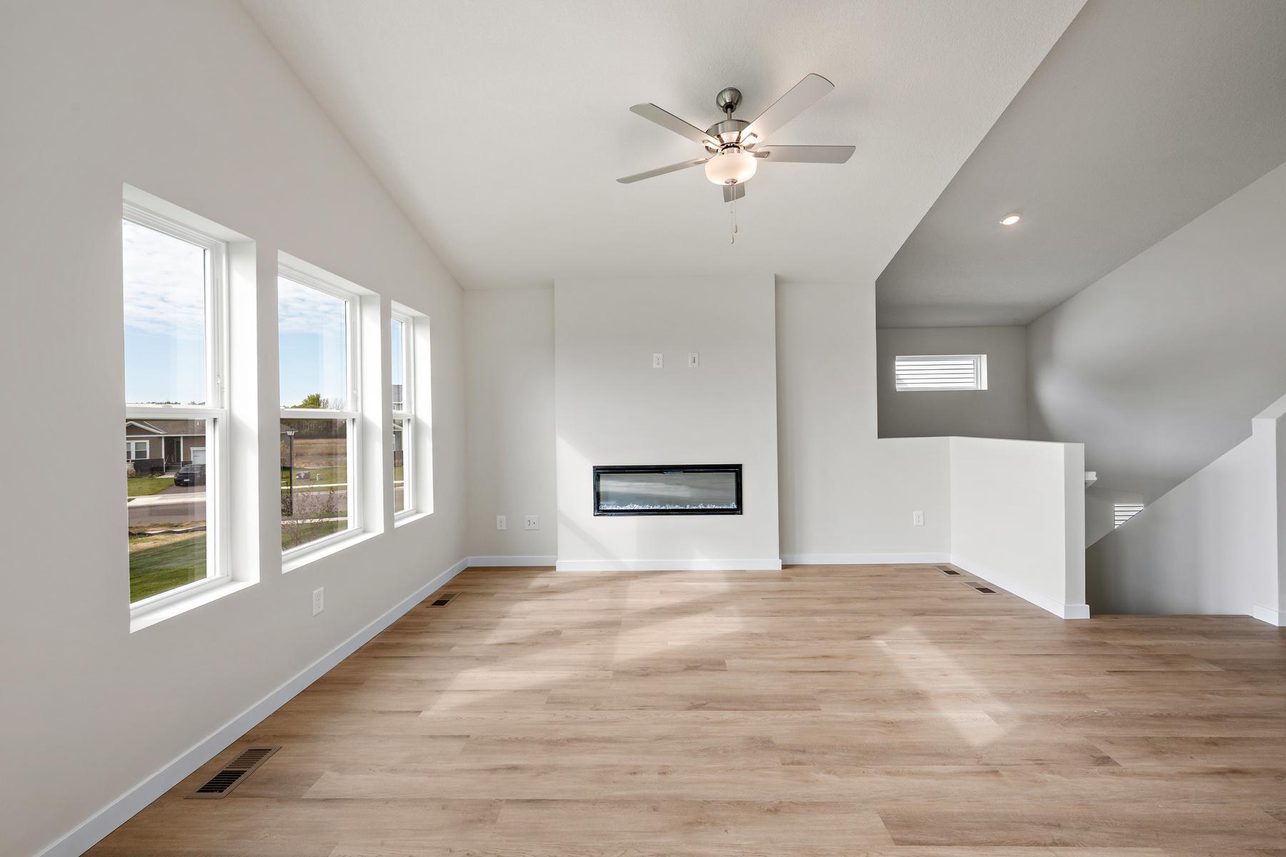 605 Redwood Loop N Property Photo 14
