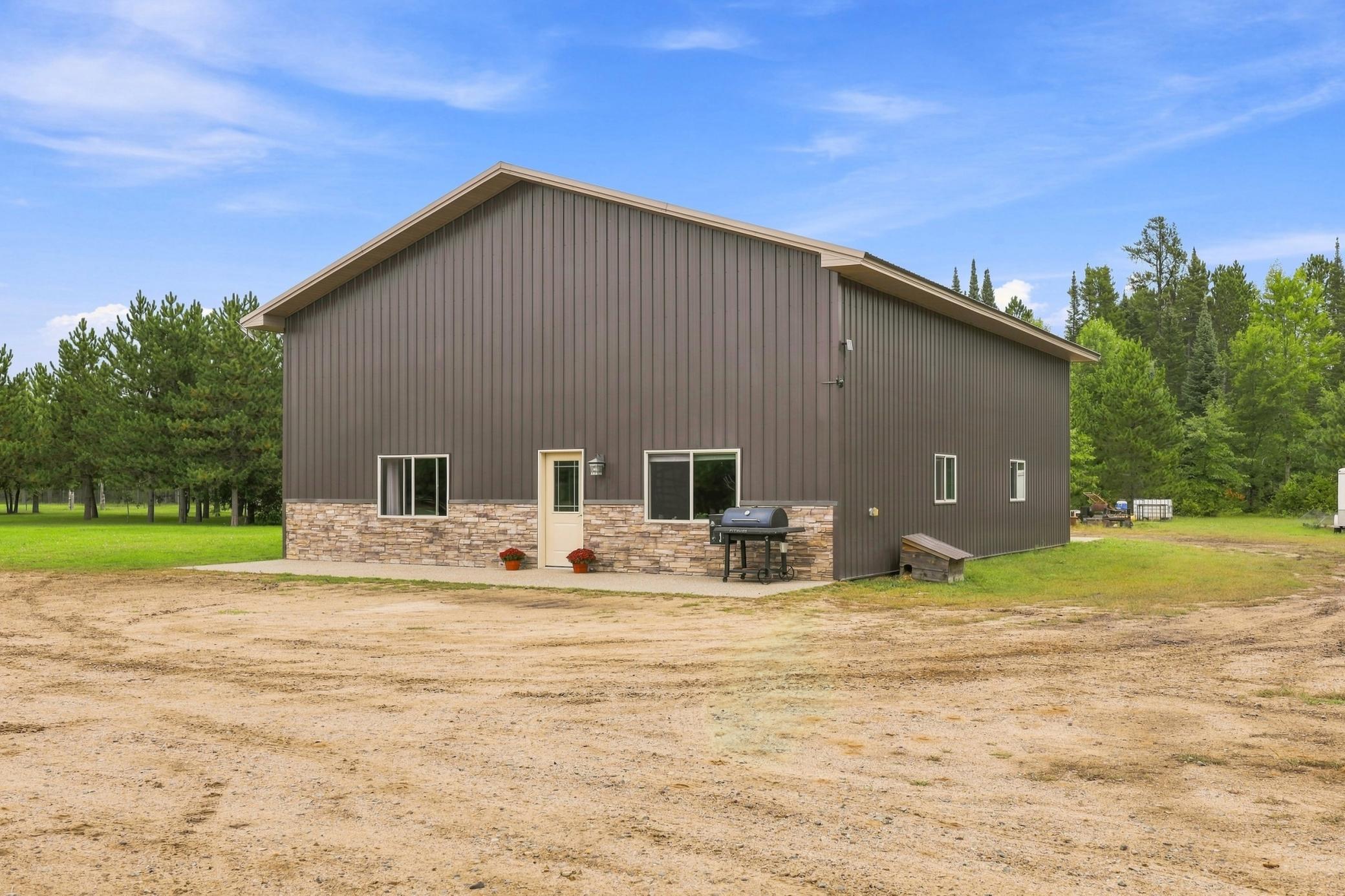 11208 State Highway 87 Property Photo 2