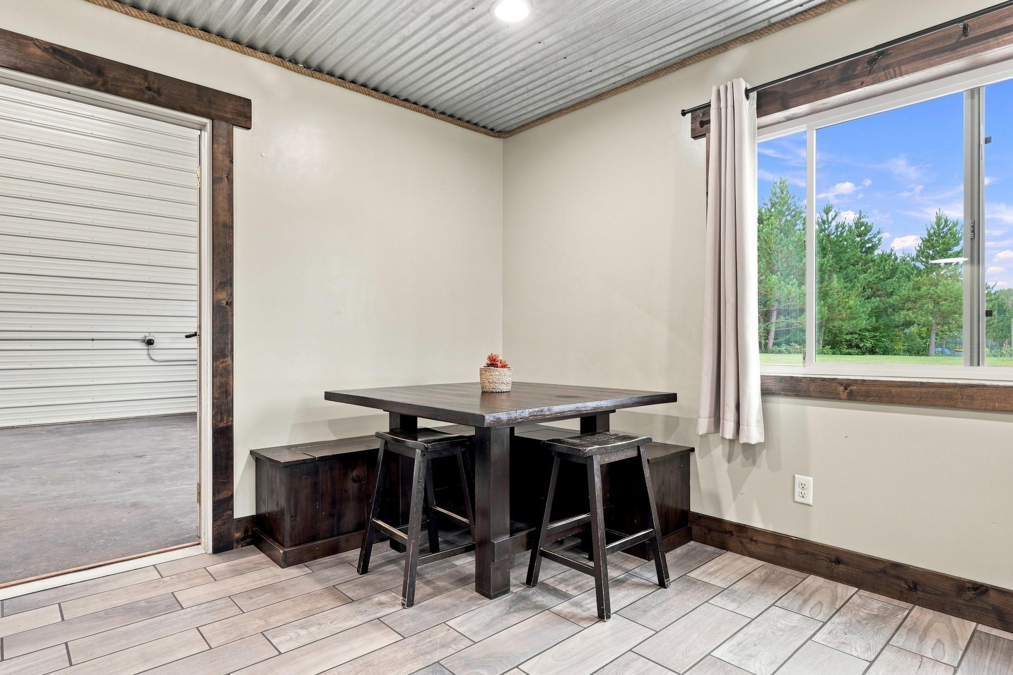 11208 State Highway 87 Property Photo 20