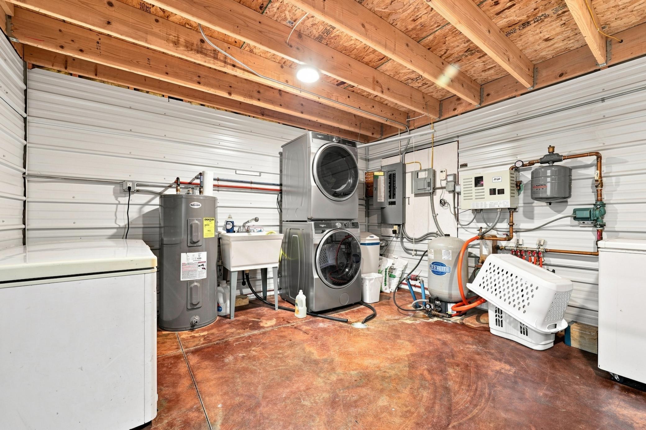 11208 State Highway 87 Property Photo 40
