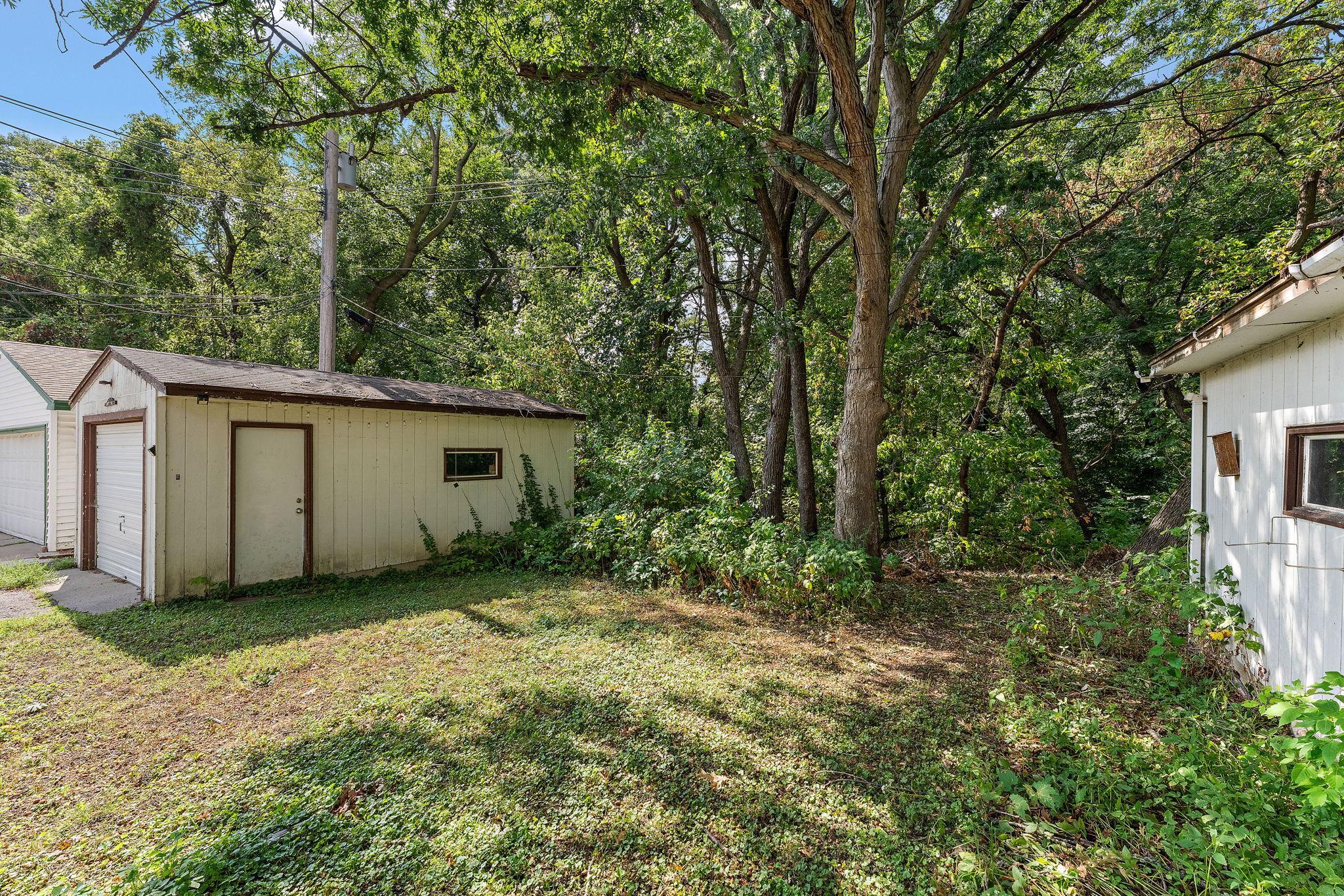 829 Brown Avenue Property Photo 17