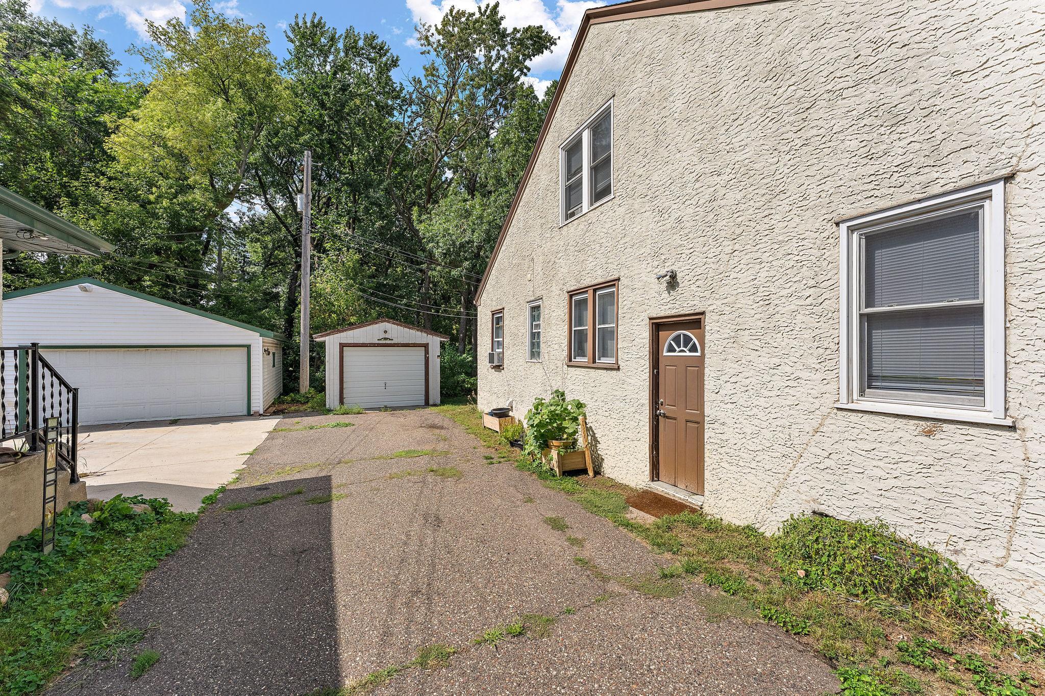 829 Brown Avenue Property Photo 19
