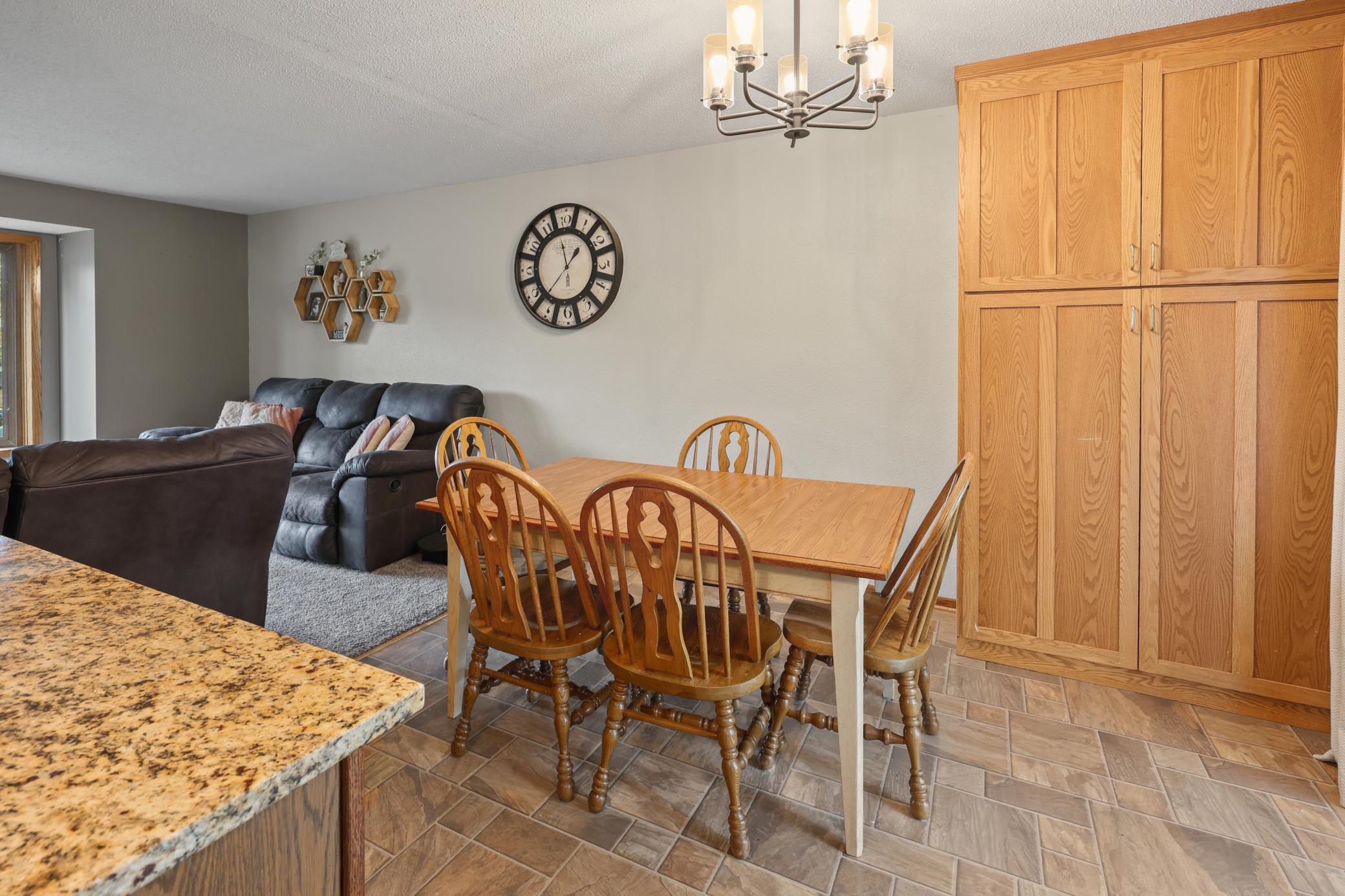 1612 Birch Avenue N Property Photo 12