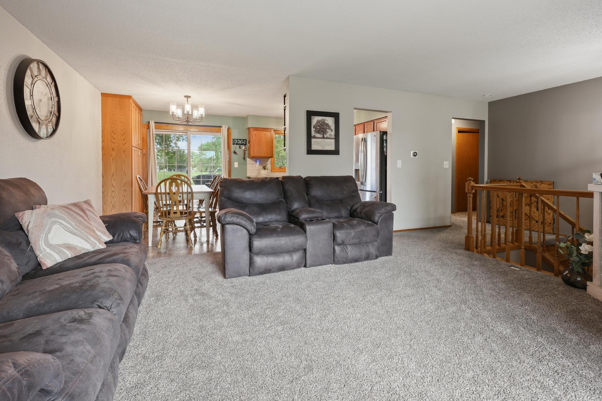 1612 Birch Avenue N Property Photo 17